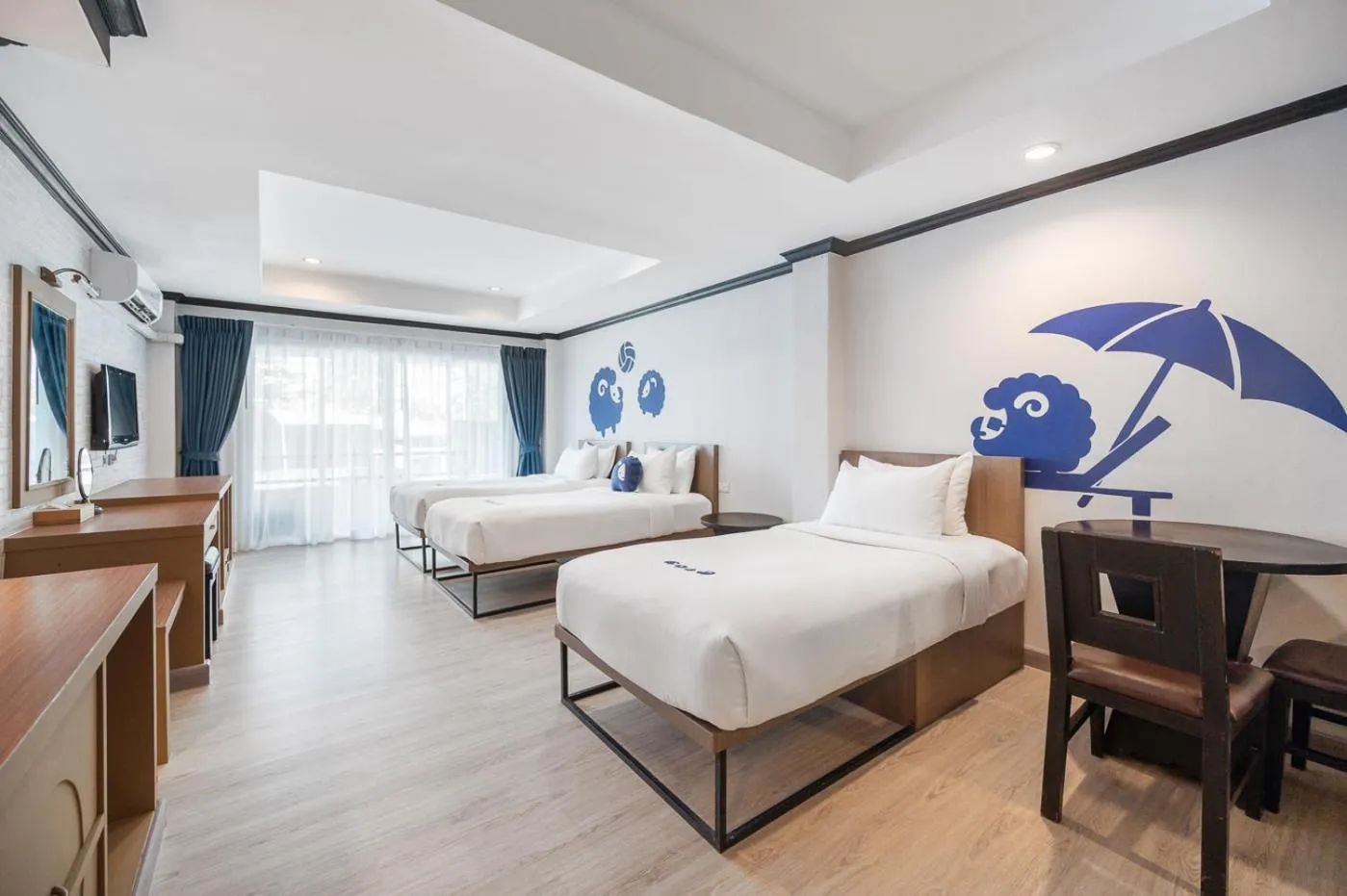 Bed in Kokotel Phuket Patong