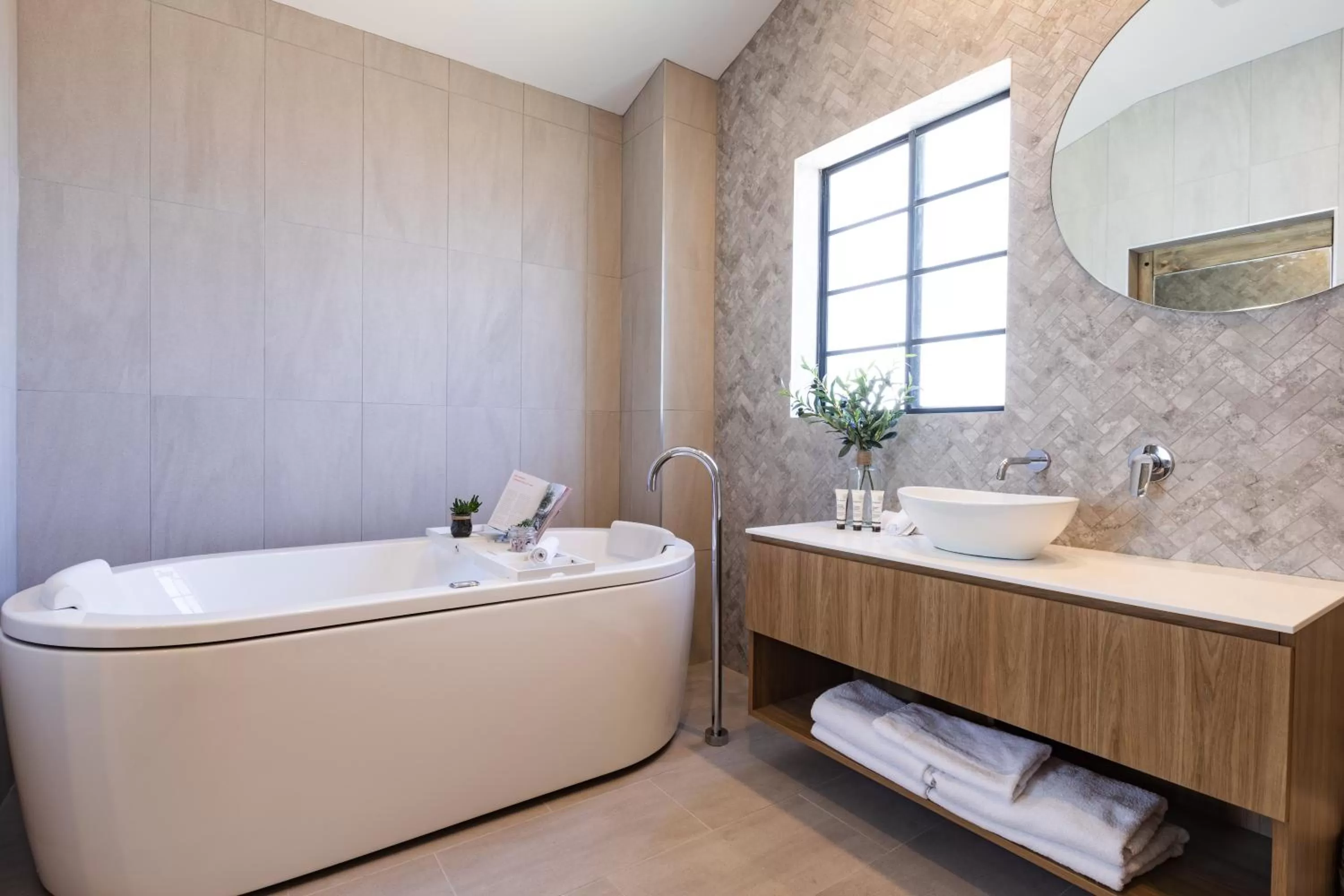 Bathroom in Camden Valley Inn