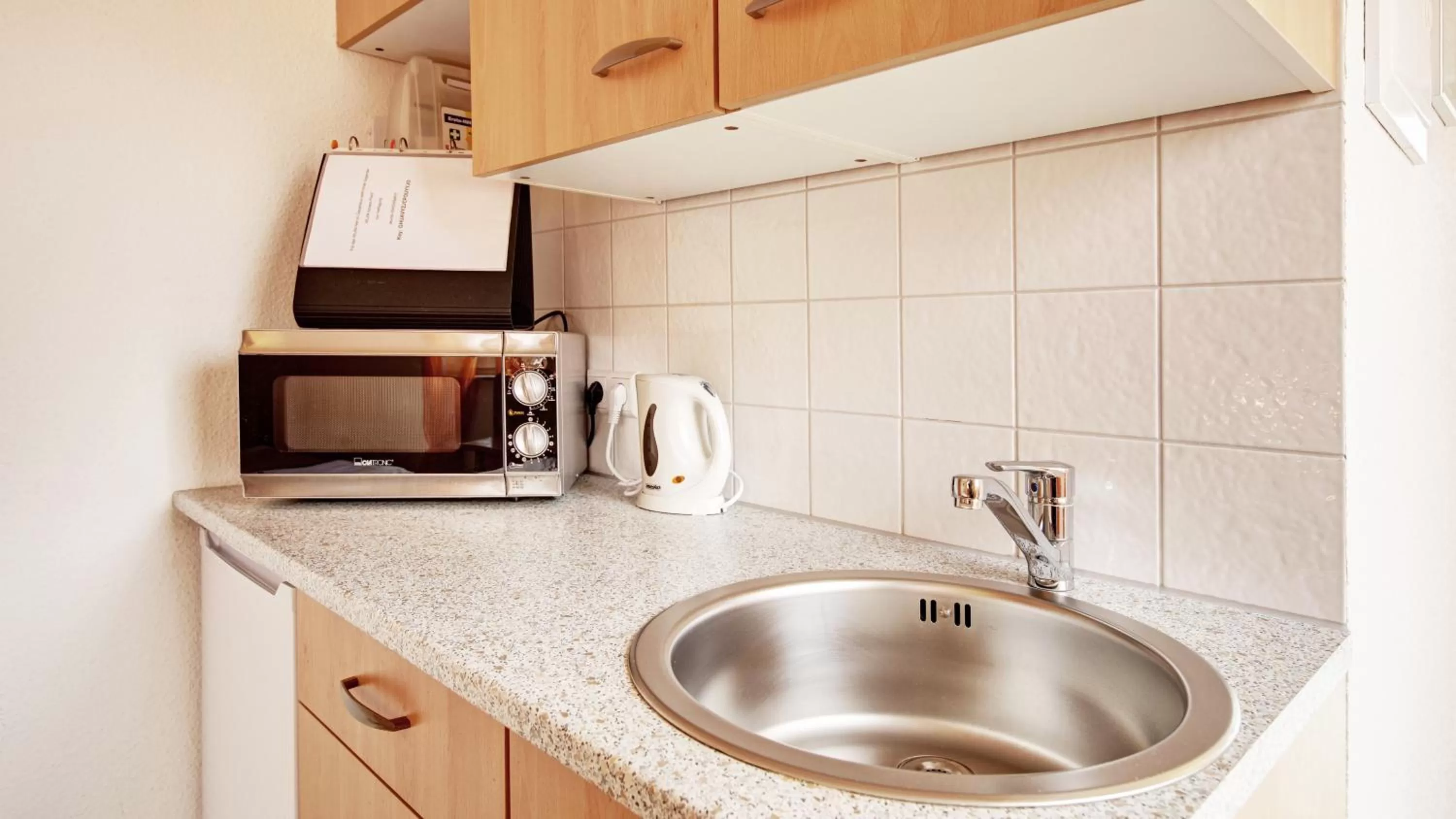 Kitchen or kitchenette in Fleiner Gästehaus