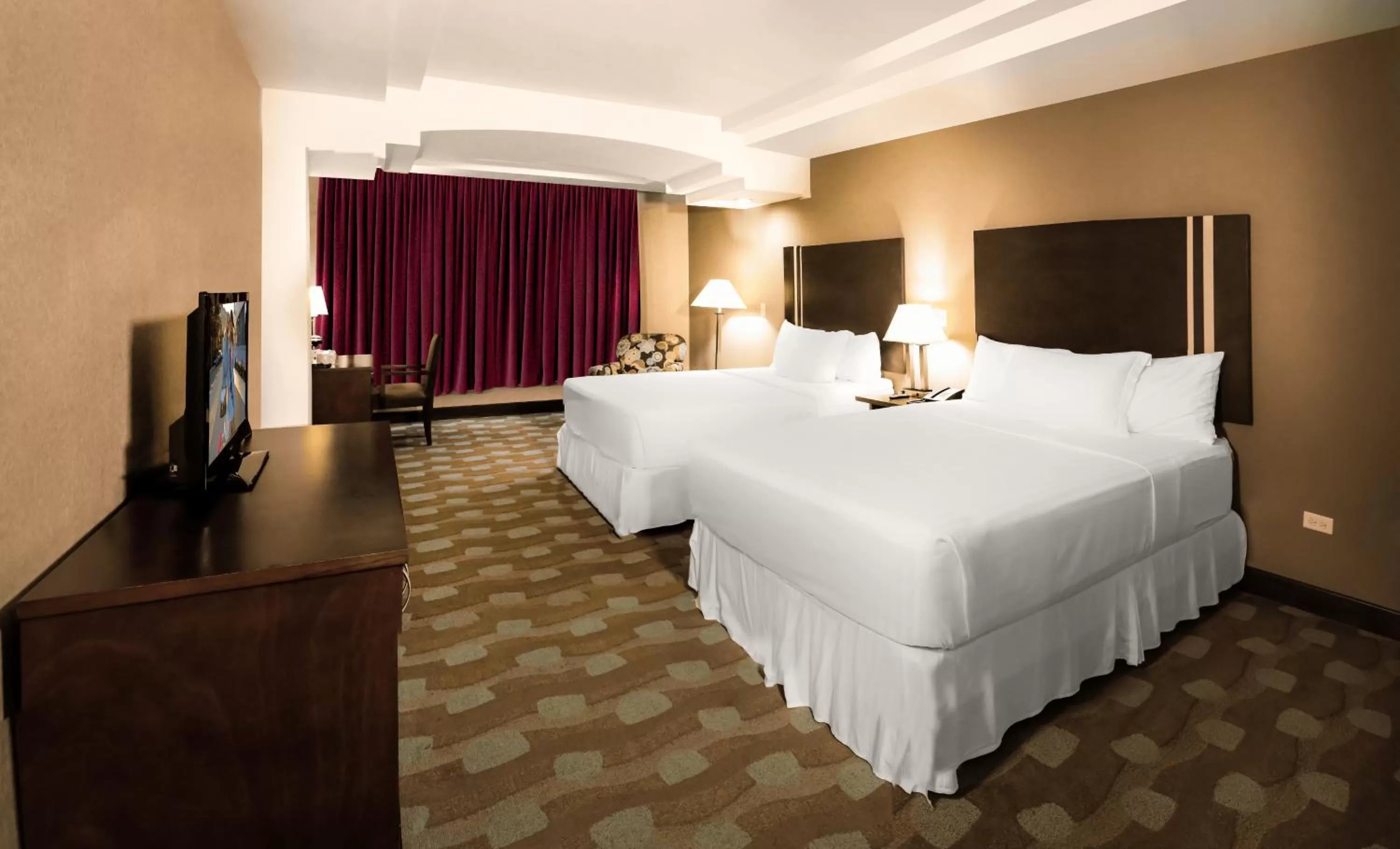 Bed in Hotel Plaza Juan Carlos