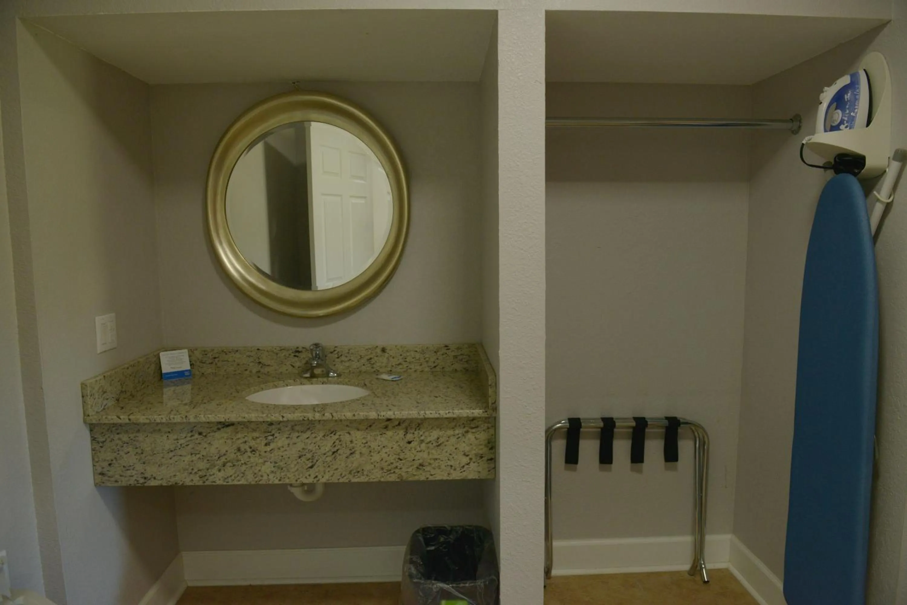 Rodeway Inn & Suites Winter Haven Chain of Lakes