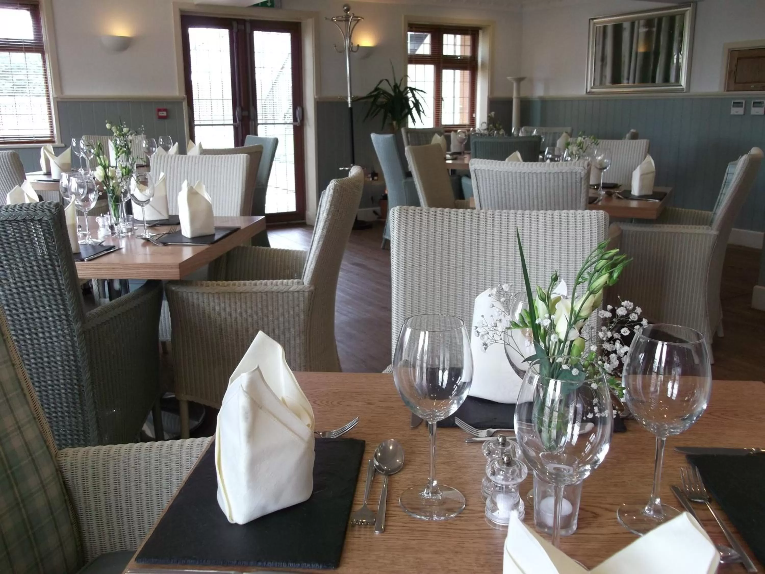 Restaurant/places to eat in The Elm Tree Inn