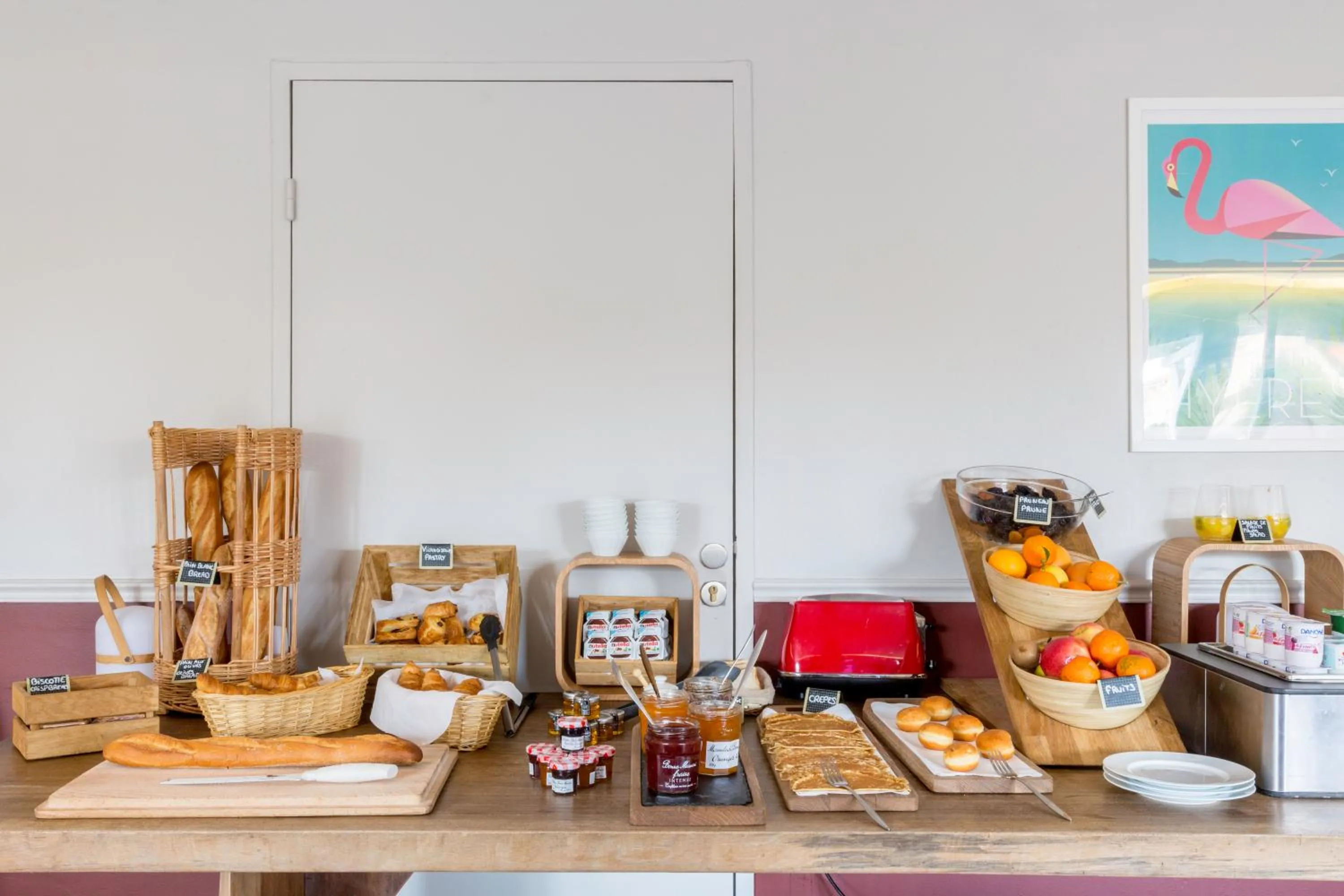 Coffee/tea facilities in Best Western Plus Hyères Côte D'Azur
