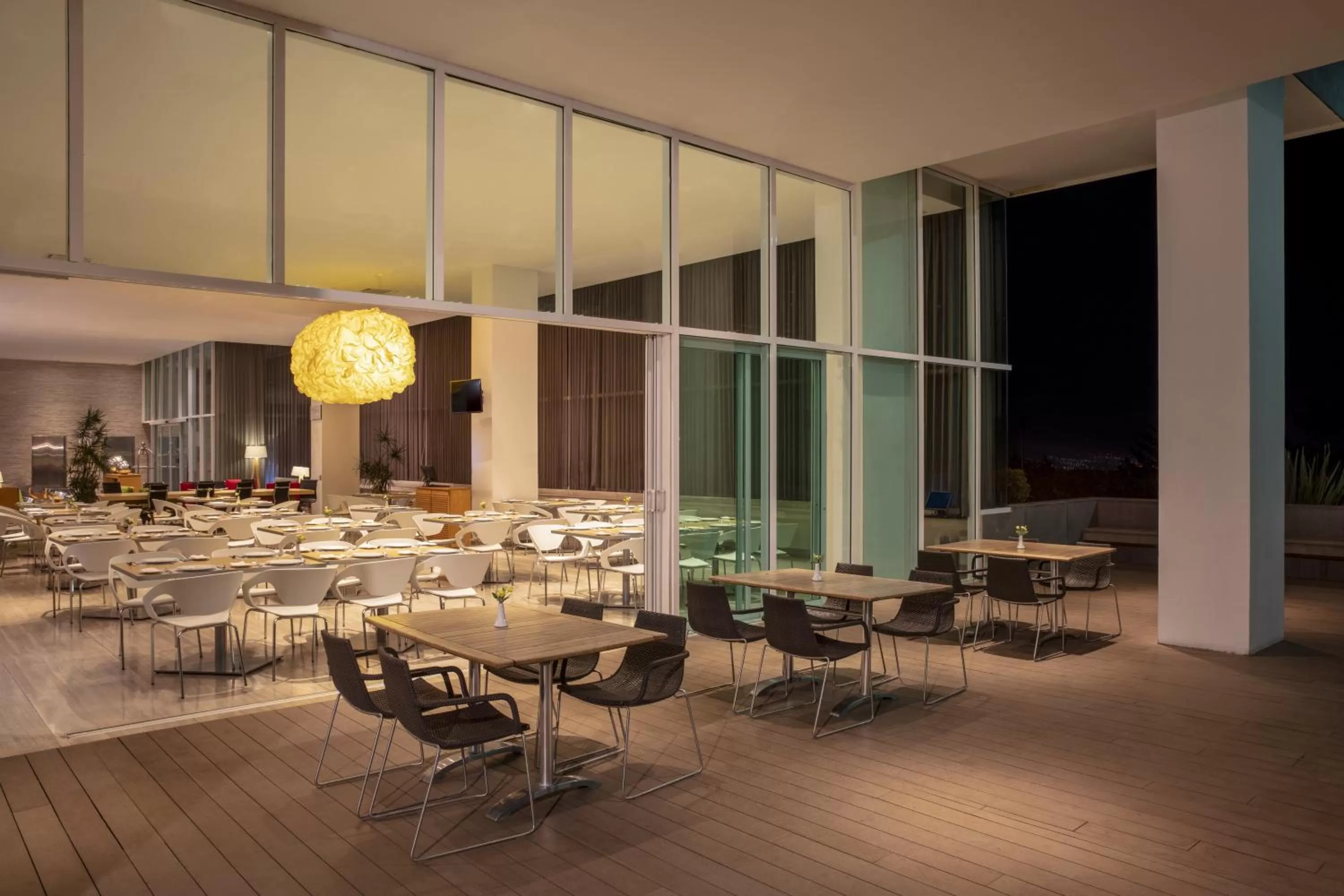 Restaurant/places to eat in Fiesta Inn Morelia Altozano