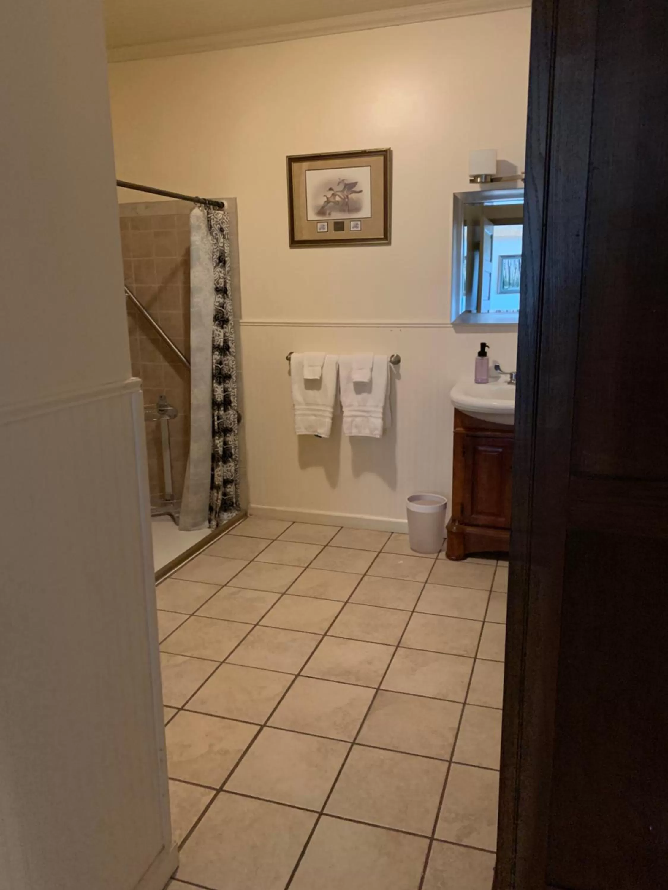 Bathroom in Mount Shasta Ranch Bed and Breakfast