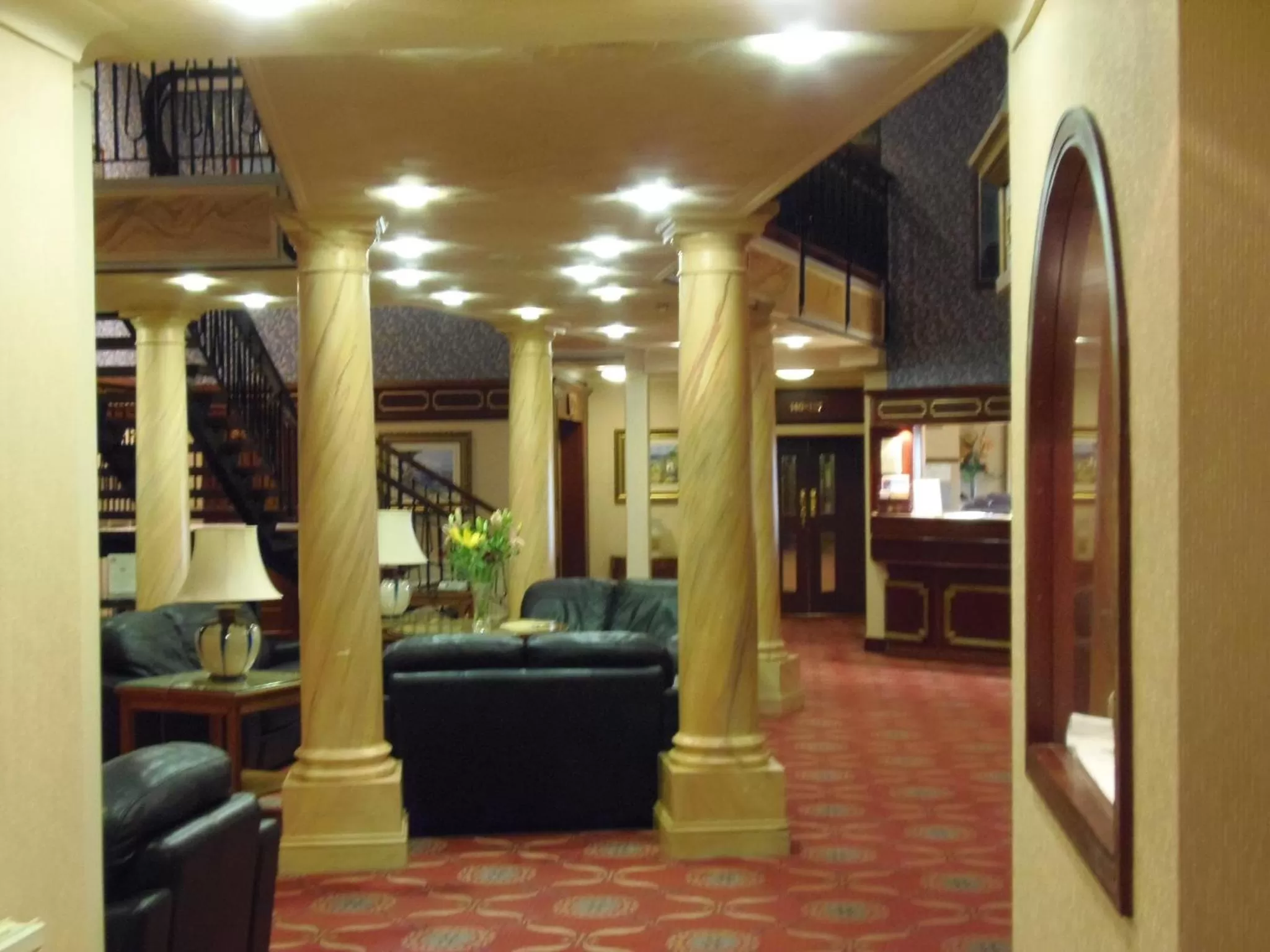 Lobby or reception in Lakeside International Hotel