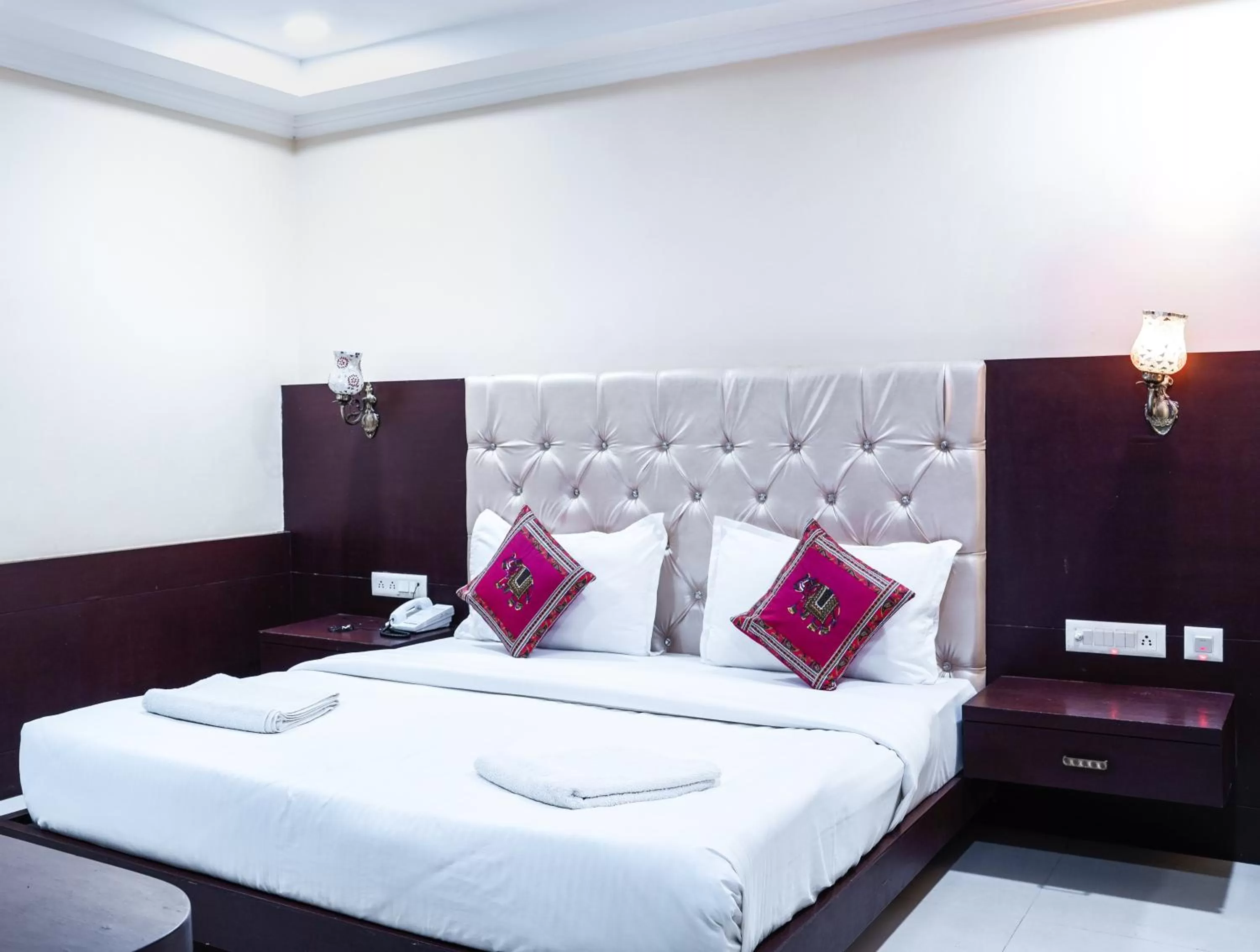 Deluxe Double or Twin Room - single occupancy in Hide-In Udaipur - A Lake View Boutique Hotel