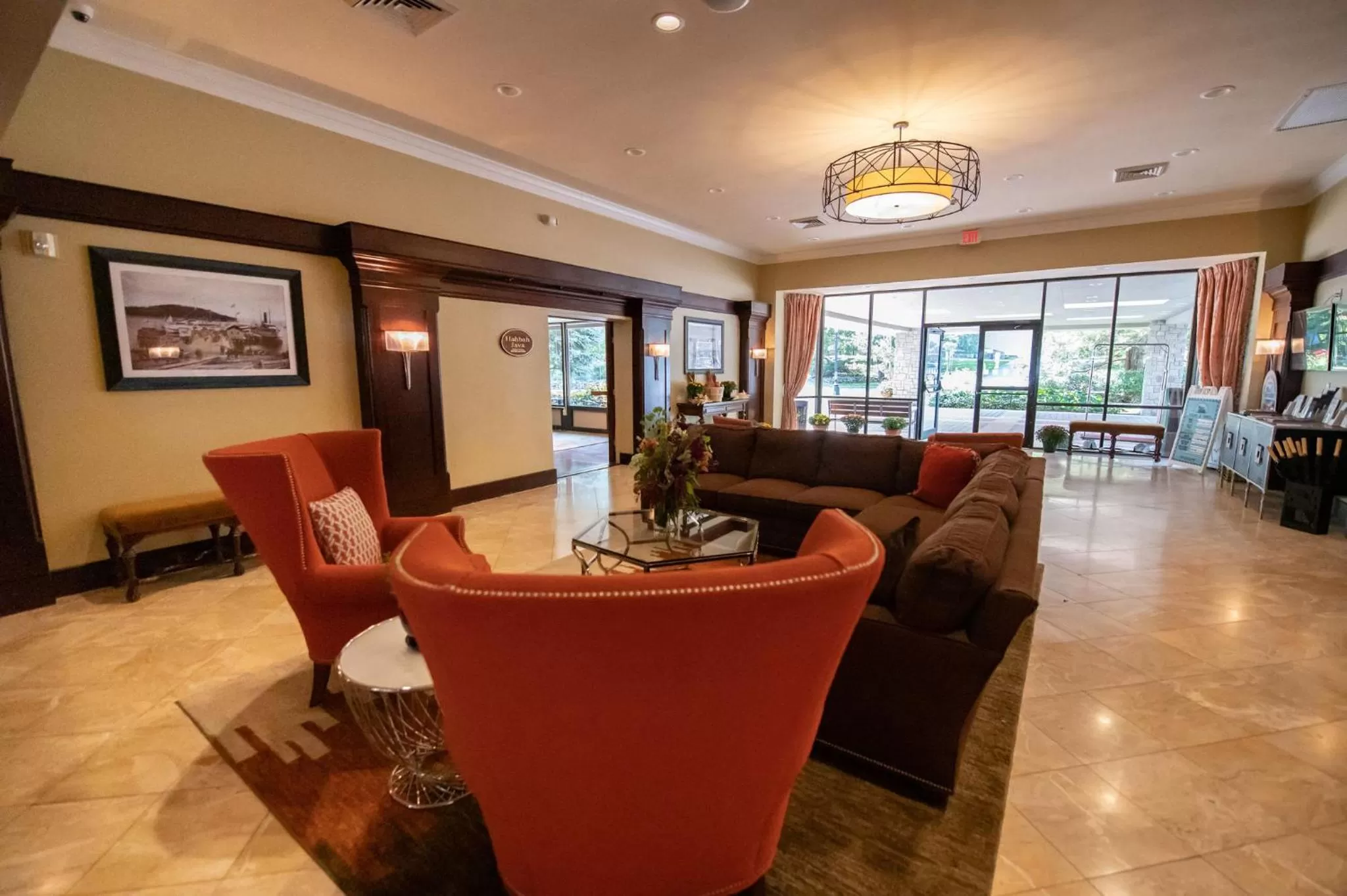 Lobby or reception in Holiday Inn Bar Harbor Regency Hotel by IHG