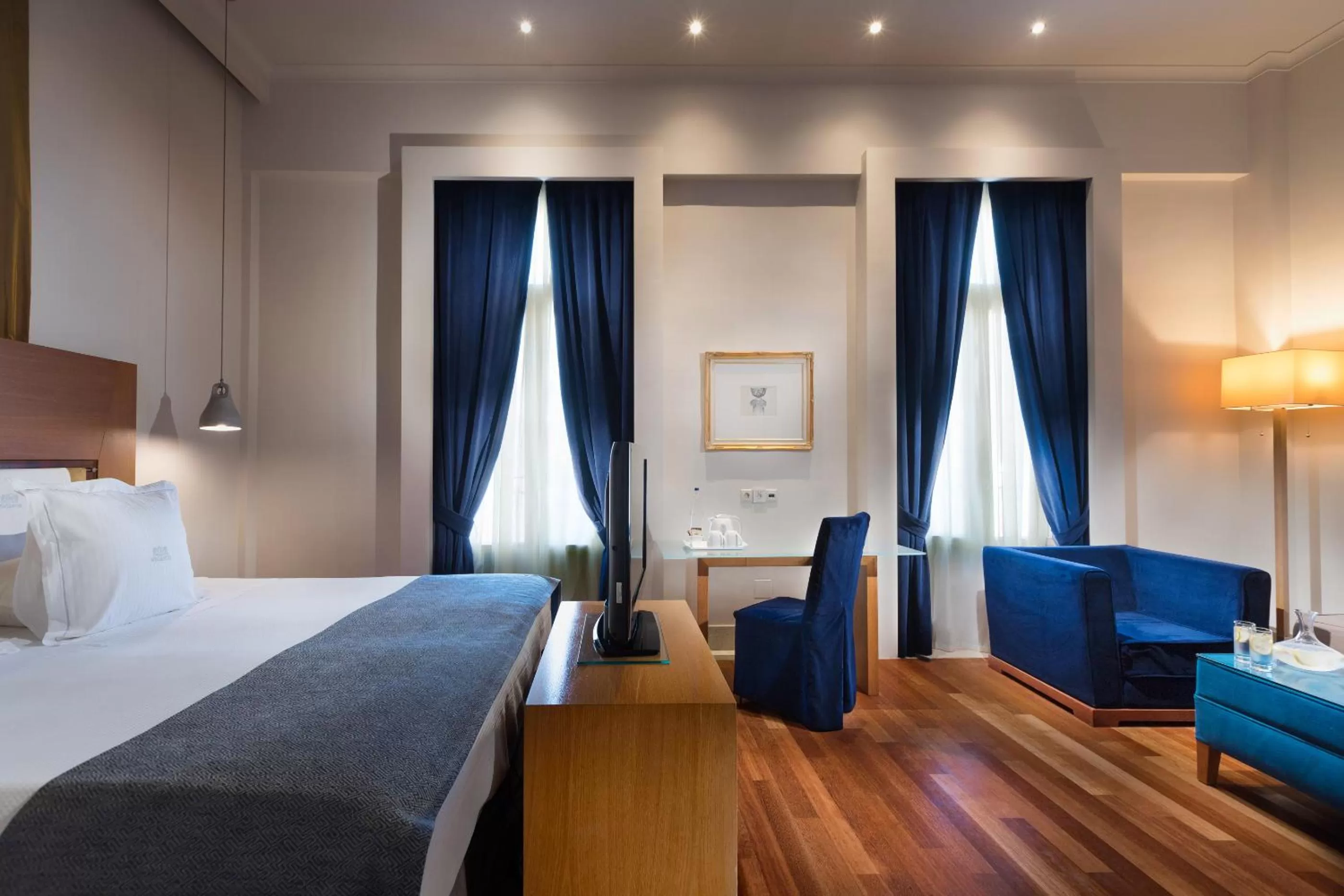 Bed in GDM Megaron, Historical Monument Hotel