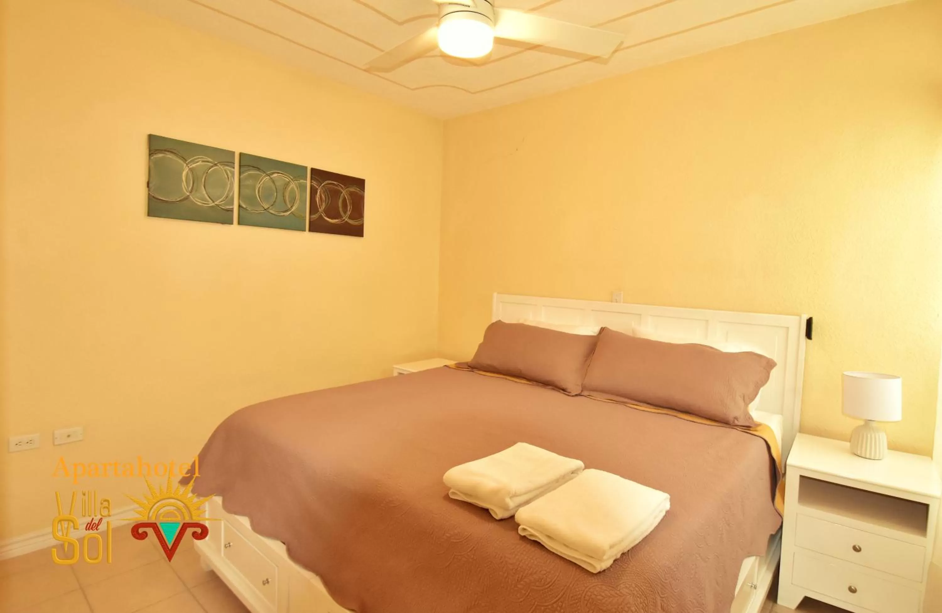 Bed in Villa Del Sol