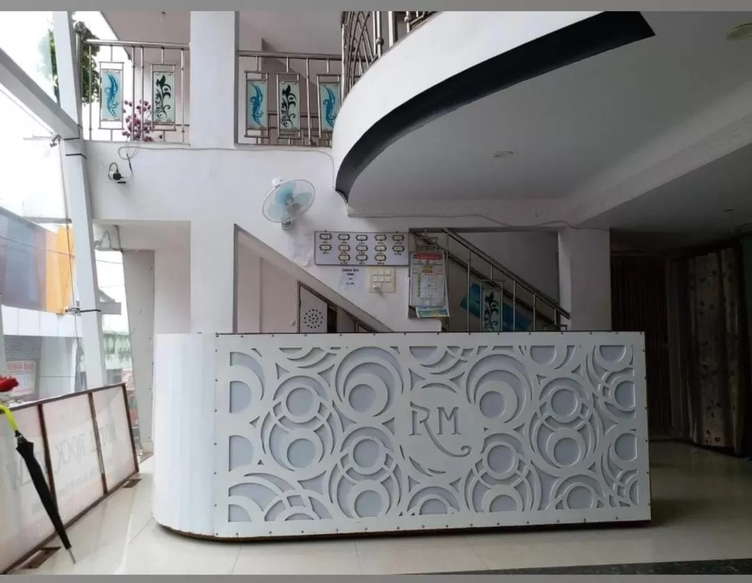 Staff, Lobby/Reception in Hotel Rock View