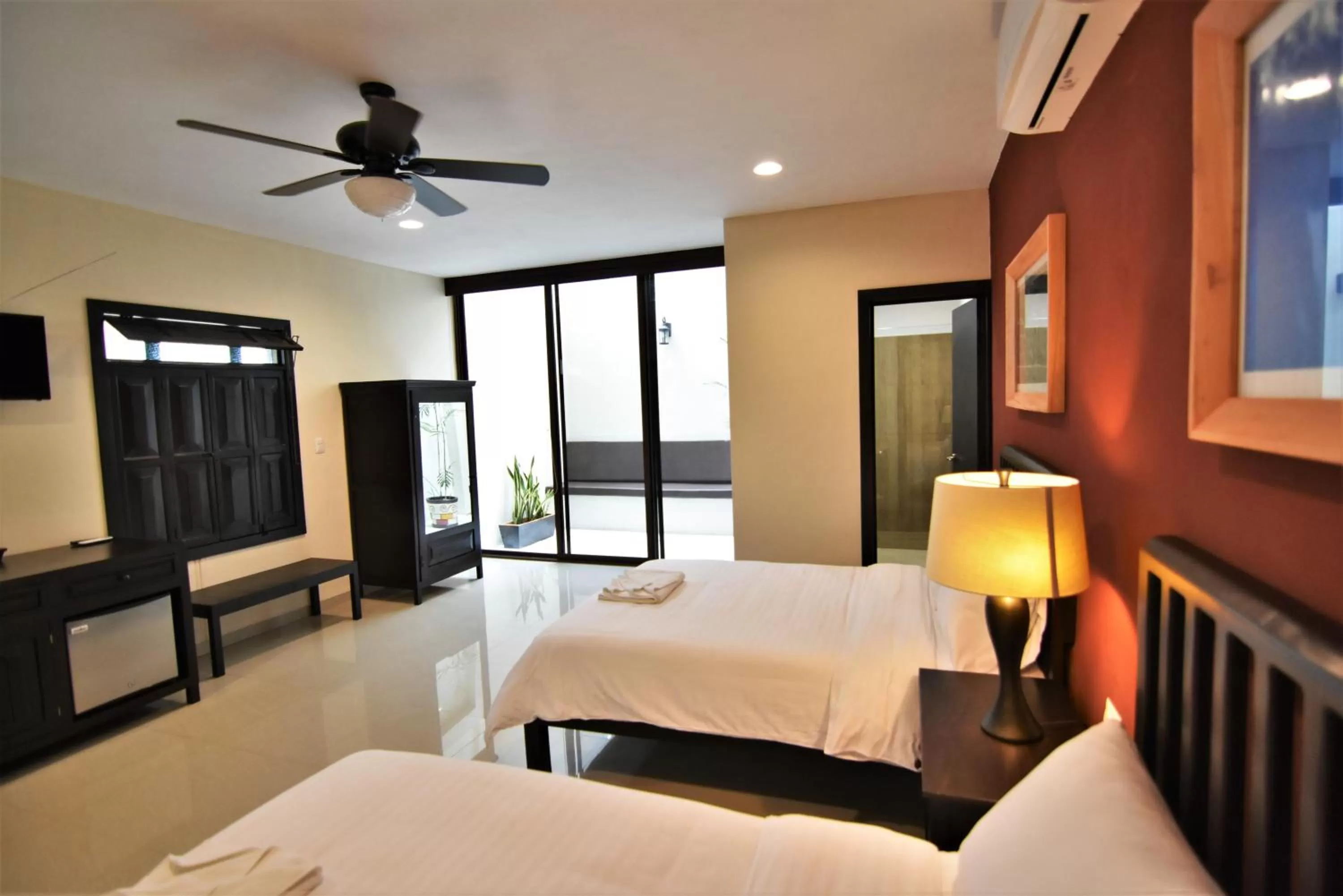 Photo of the whole room, Bed in Casa Valladolid Boutique Hotel