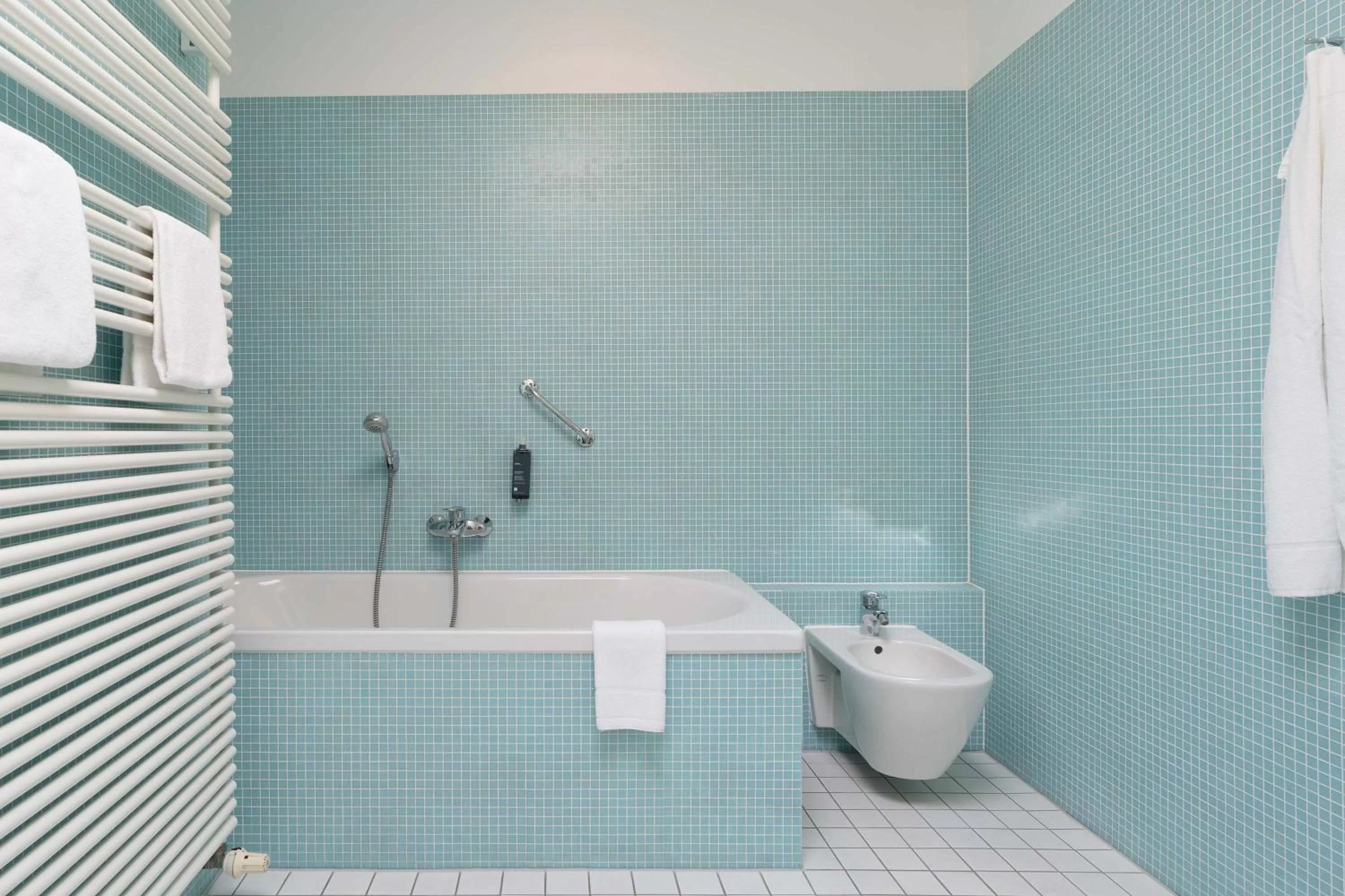 Bathroom in Seminaris Avendi Hotel Potsdam