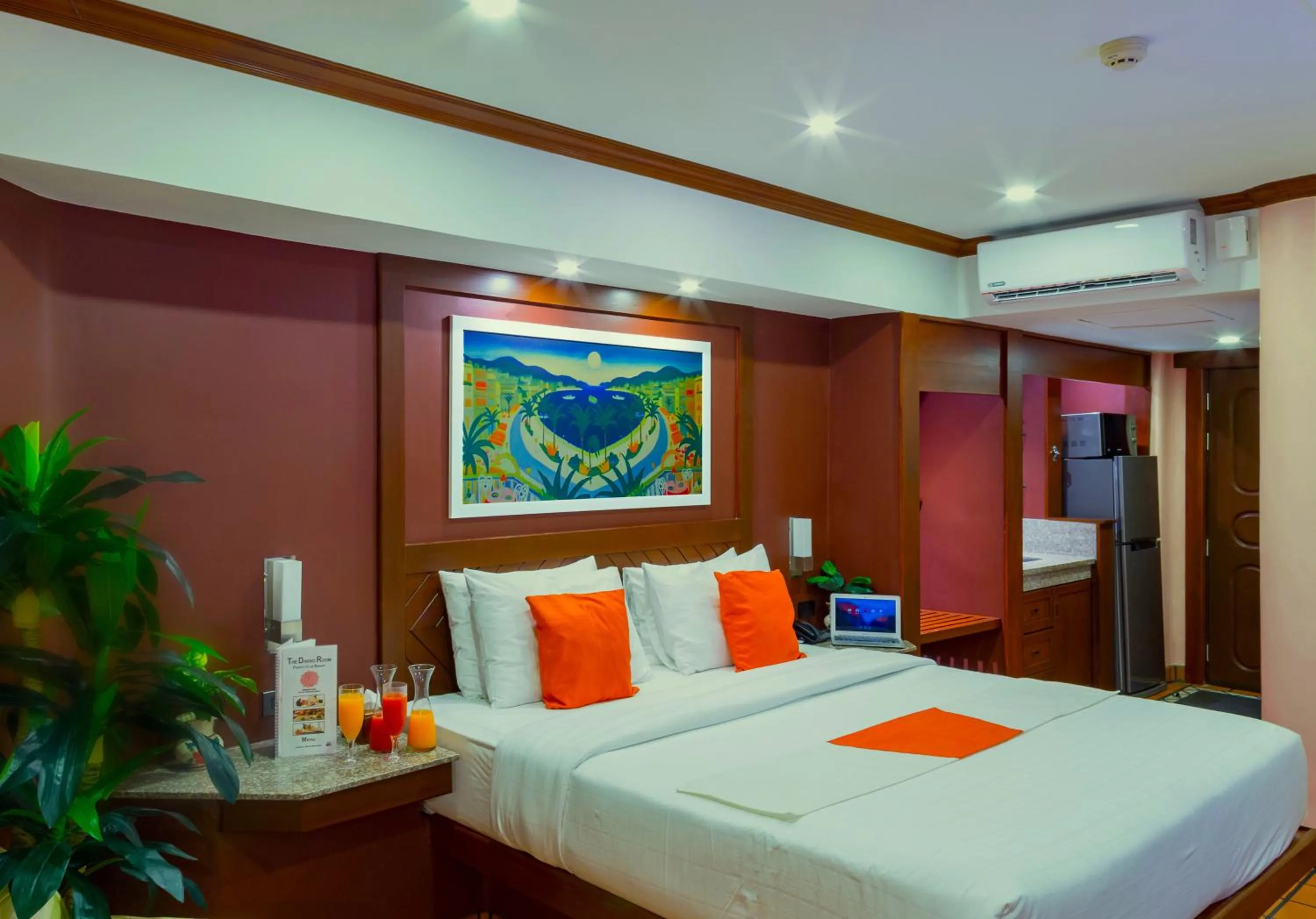 Bedroom, Bed in Pacific Club Resort