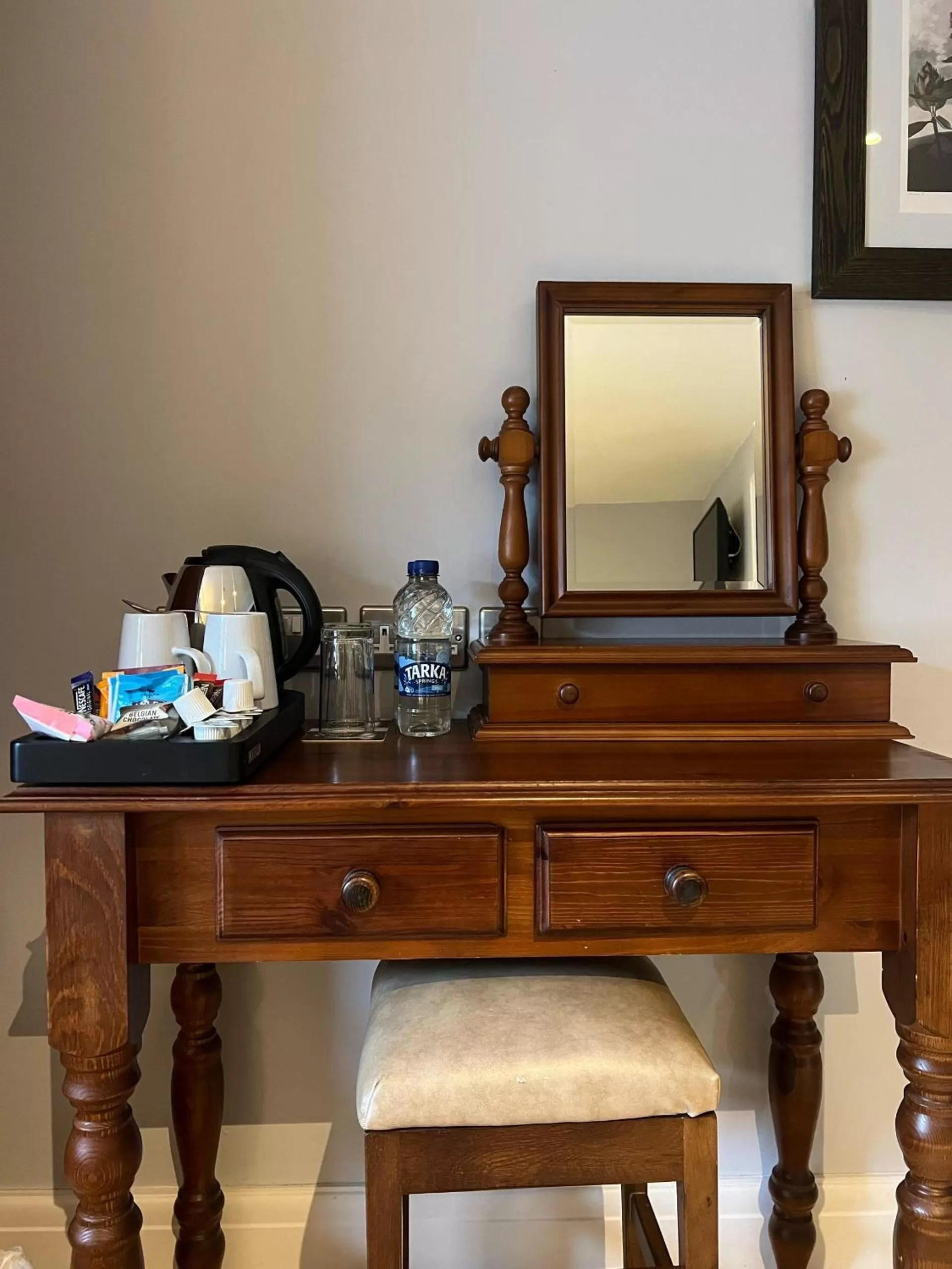 Bedroom in The George Inn