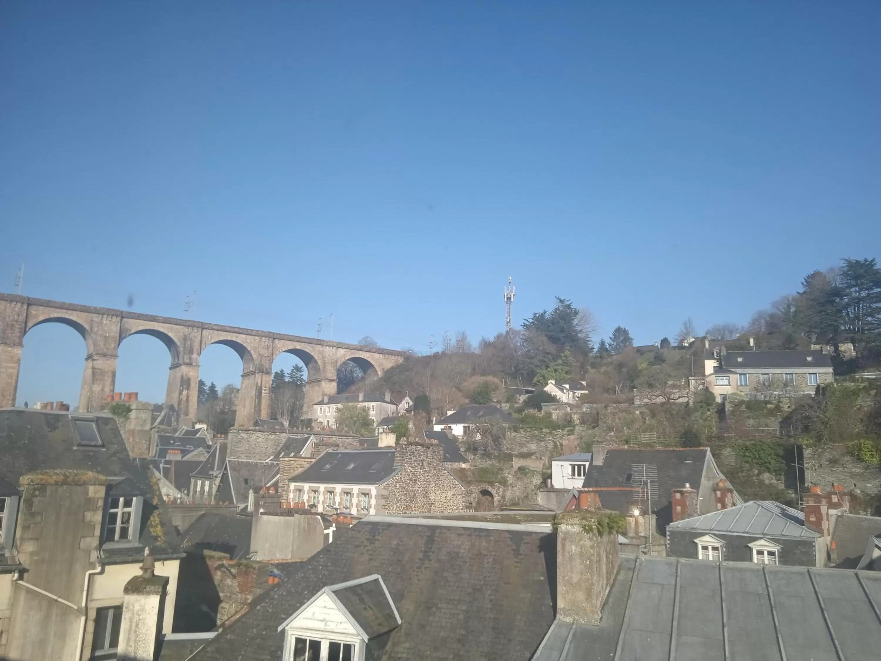 Single Room with Access By Stairs - single occupancy in Hôtel De L'Europe