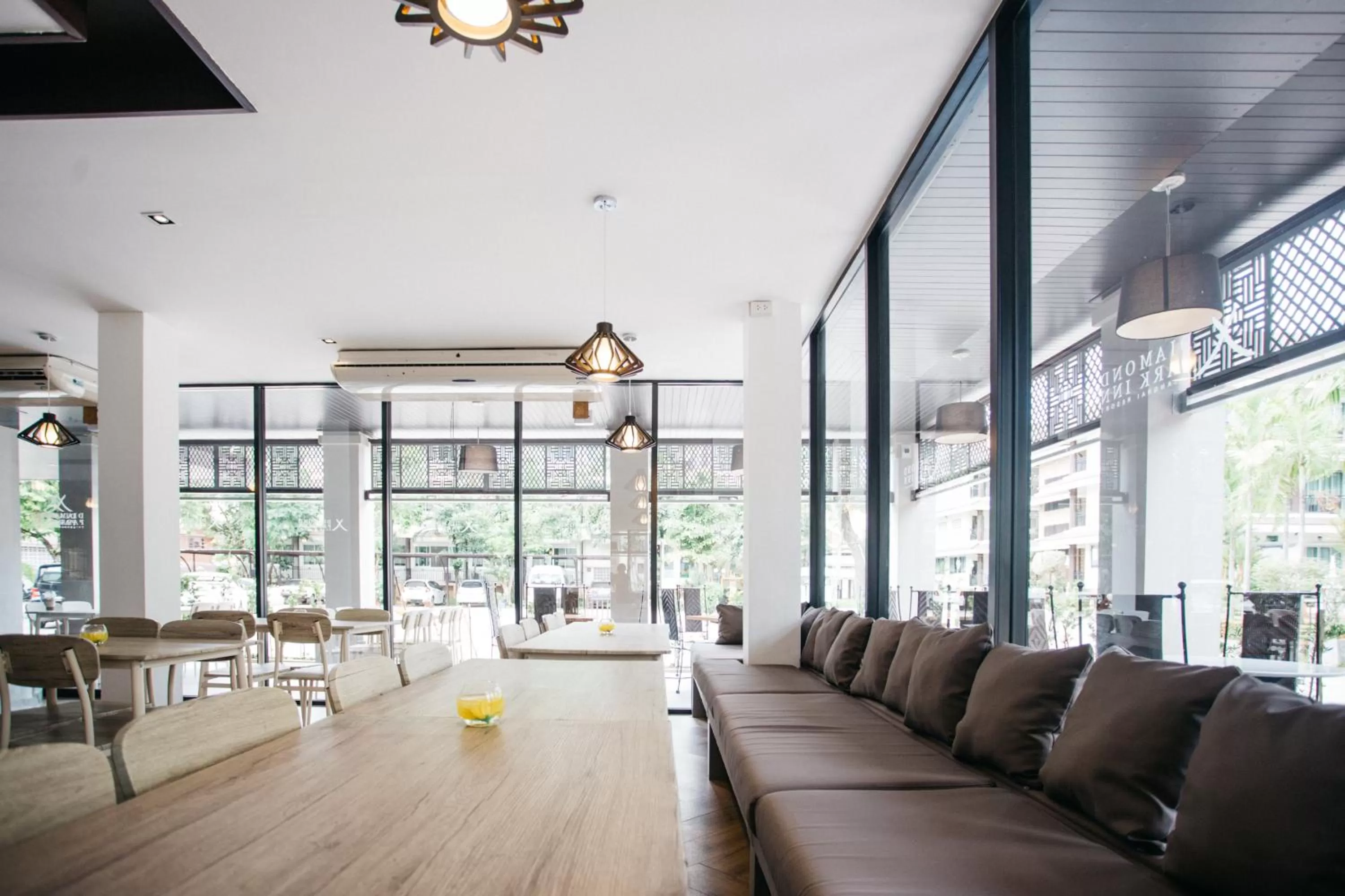 Restaurant/places to eat in Diamond Park Inn Chiangrai & Resort