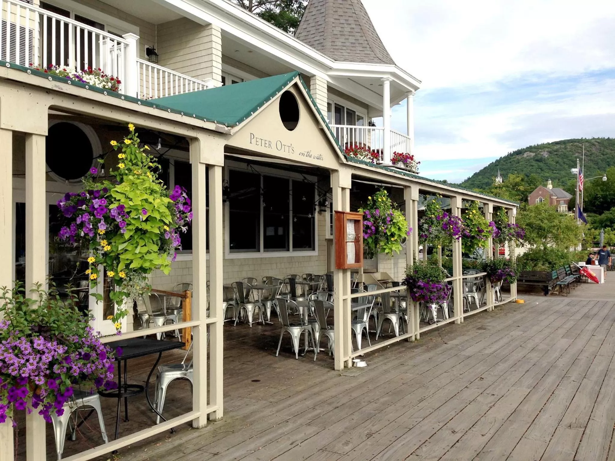 Restaurant/places to eat in Grand Harbor Inn