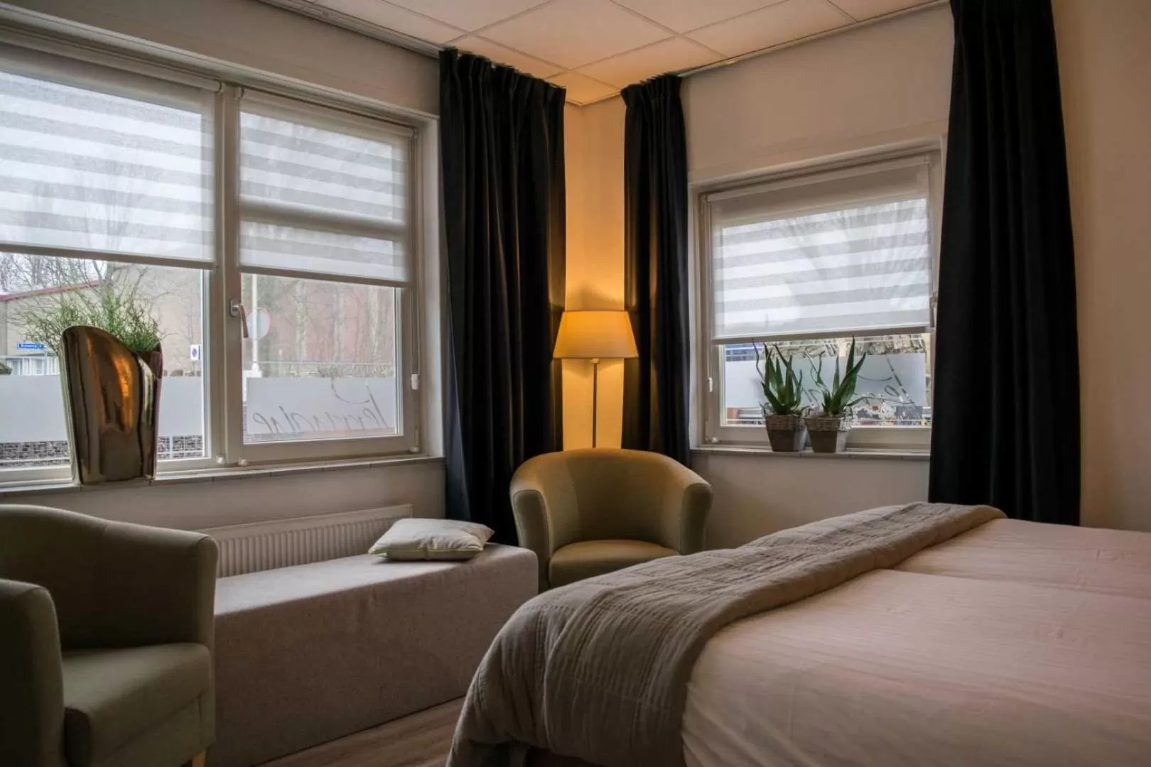 Bed, View in B&B - Pension Perruque