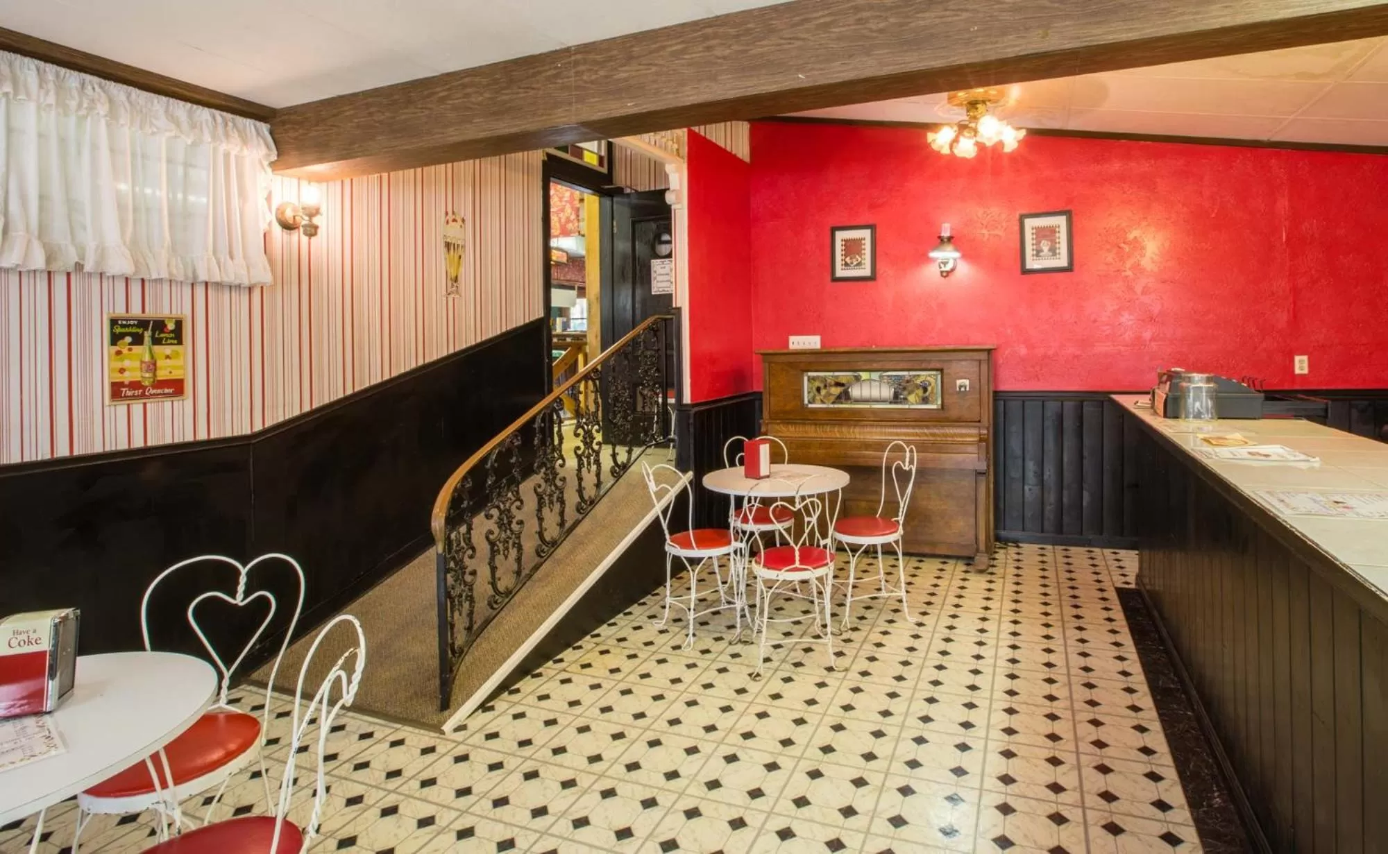 Food and drinks in 7A Ranch