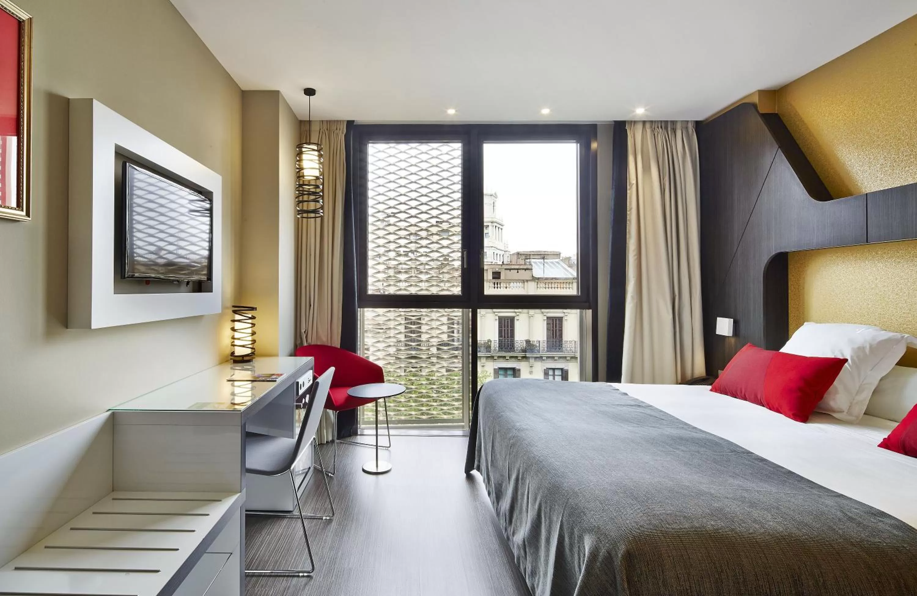 Photo of the whole room, Bed in Vincci Gala