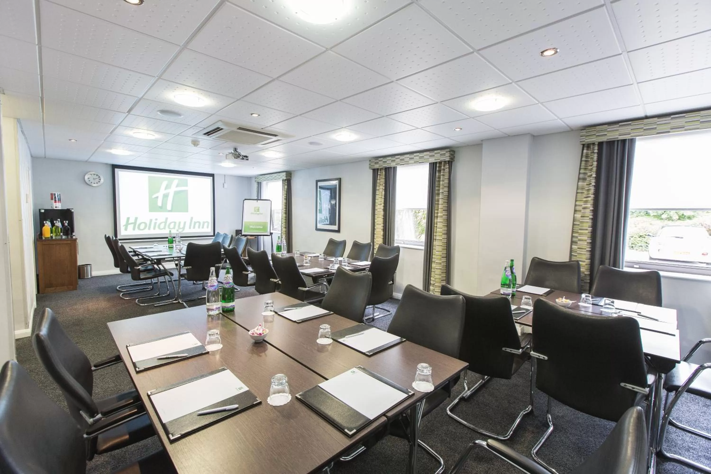 Meeting/conference room in Holiday Inn Nottingham by IHG