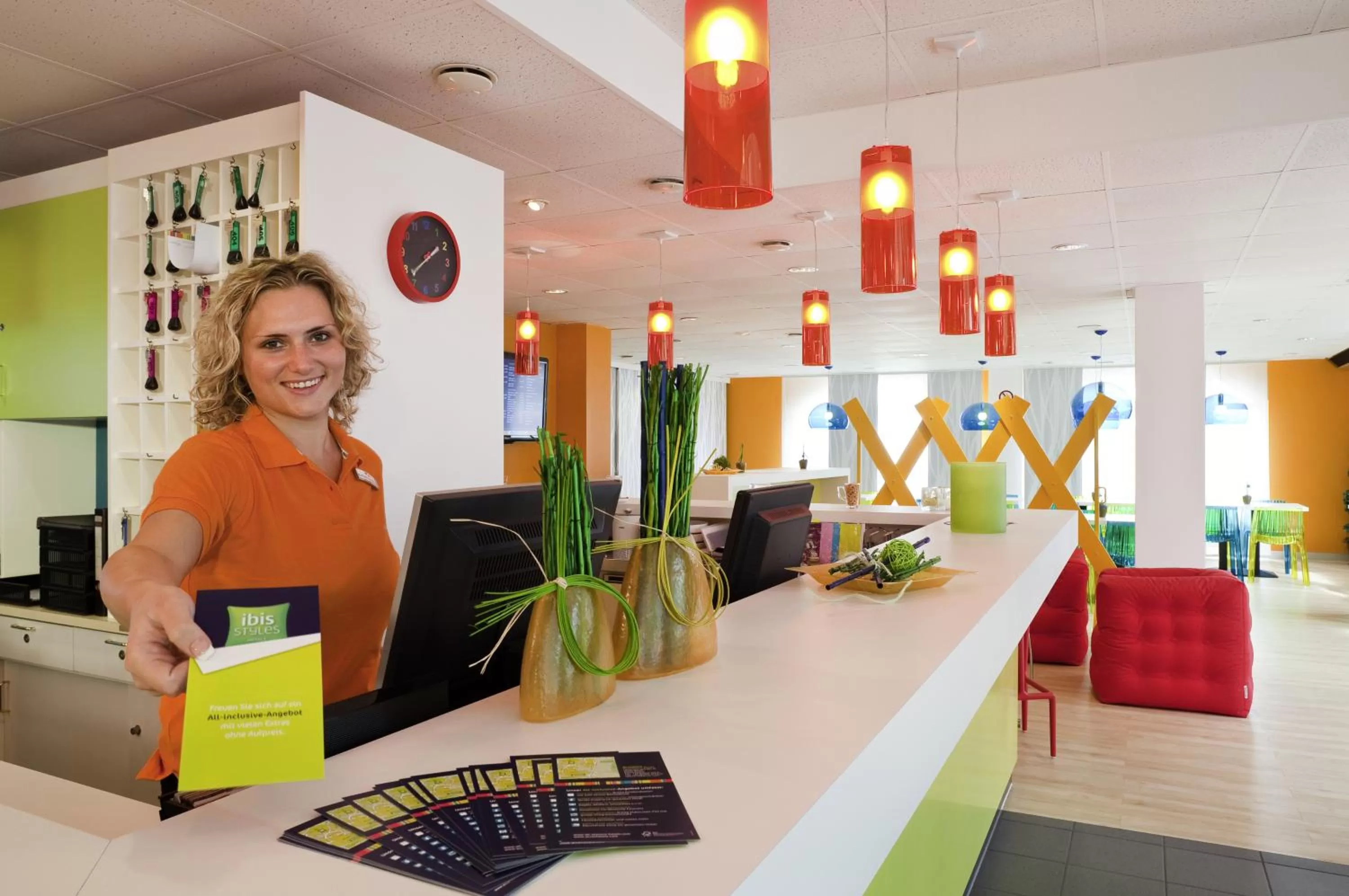 Lobby or reception in ibis Styles Duesseldorf-Neuss