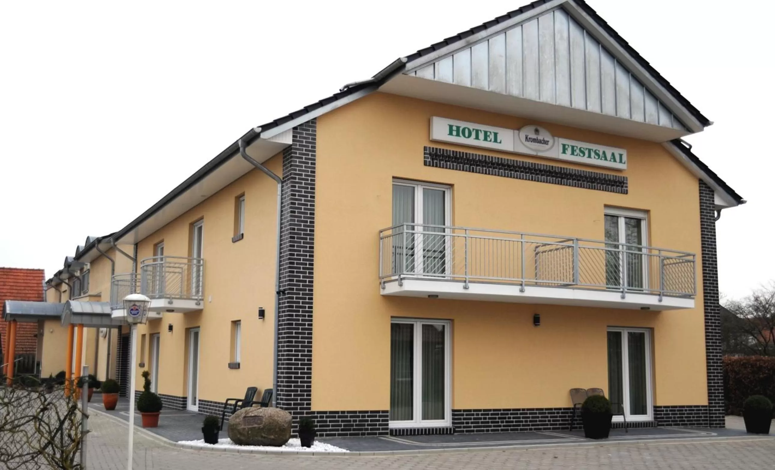 Property building in Hotel Restaurant Bürgerklause Tapken