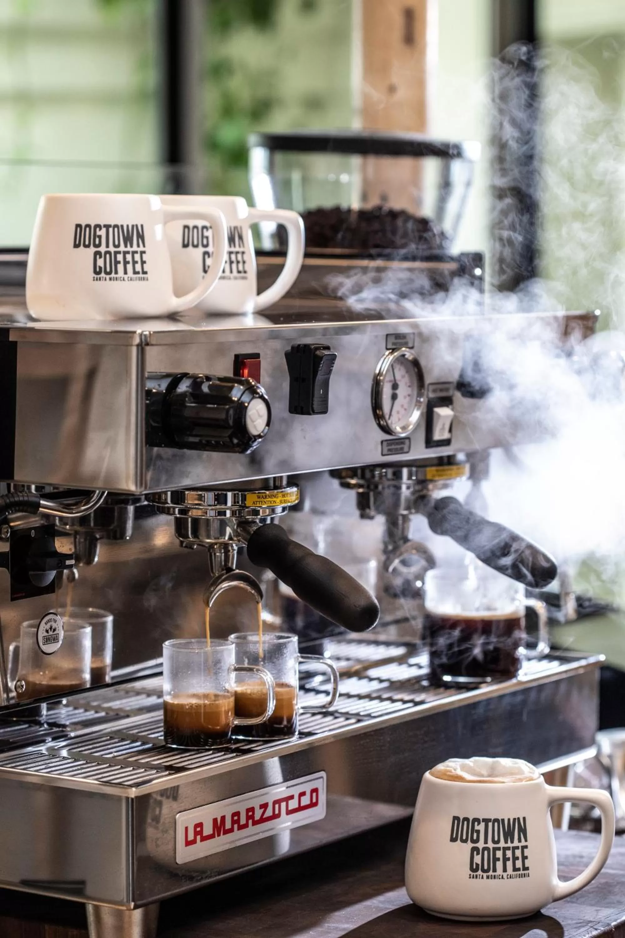 Coffee/tea facilities in Fairmont Miramar Hotel & Bungalows