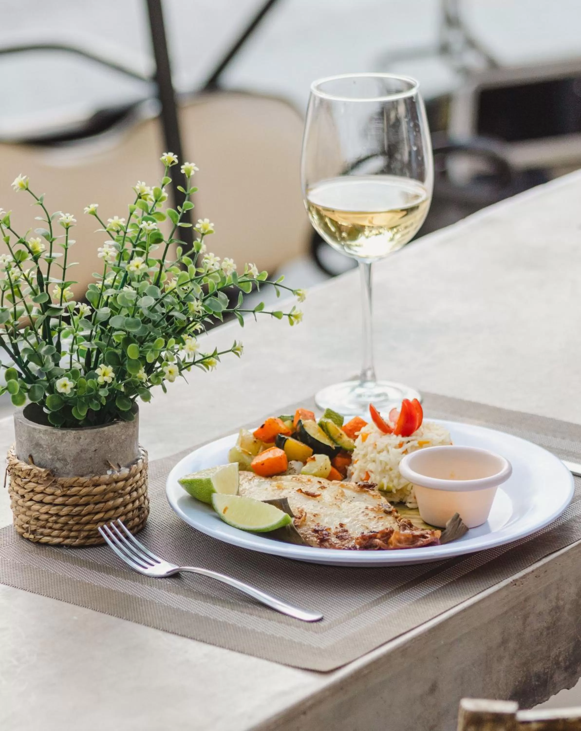 Food and drinks in Ixchel Beach Hotel