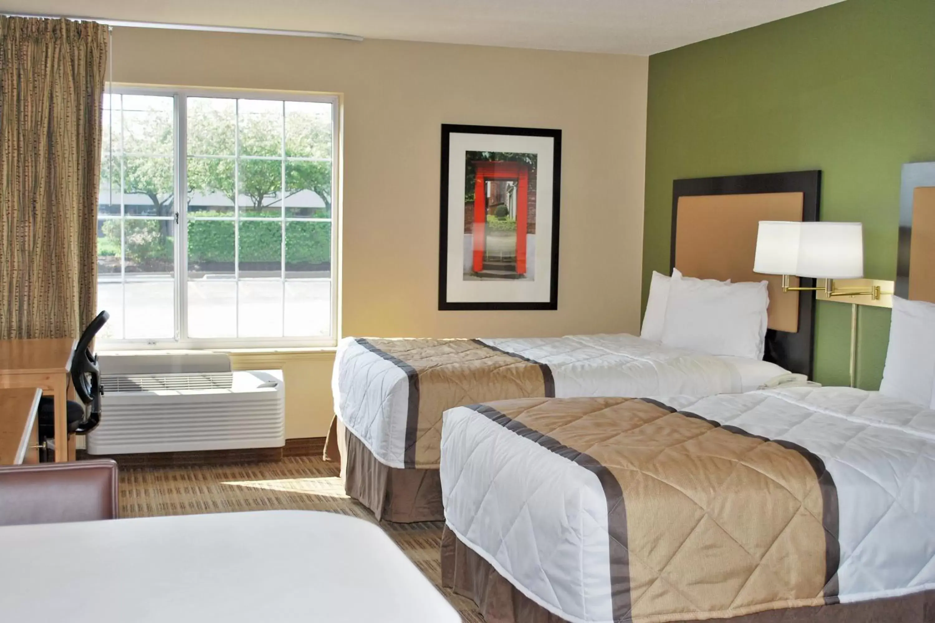 Studio with Two Double Beds - Non-Smoking in Extended Stay America Suites - Cleveland - Beachwood - Orange Place - North Studio with Two Double Beds - Non-Smoking in Extended Stay America Suites - Cleveland - Beachwood - Orange Place - North