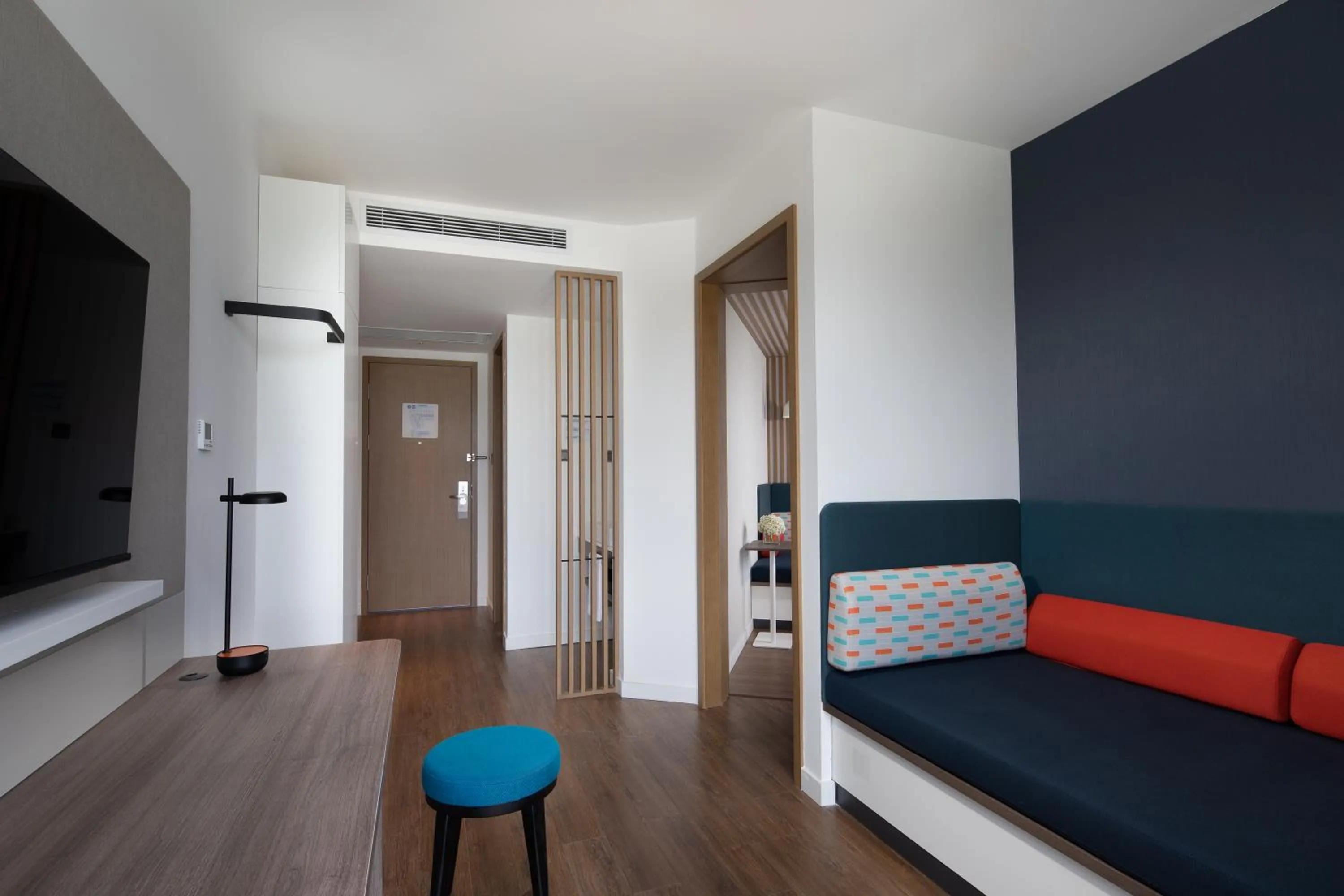 Living room in Holiday Inn Express Chengdu Longquanyi North by IHG