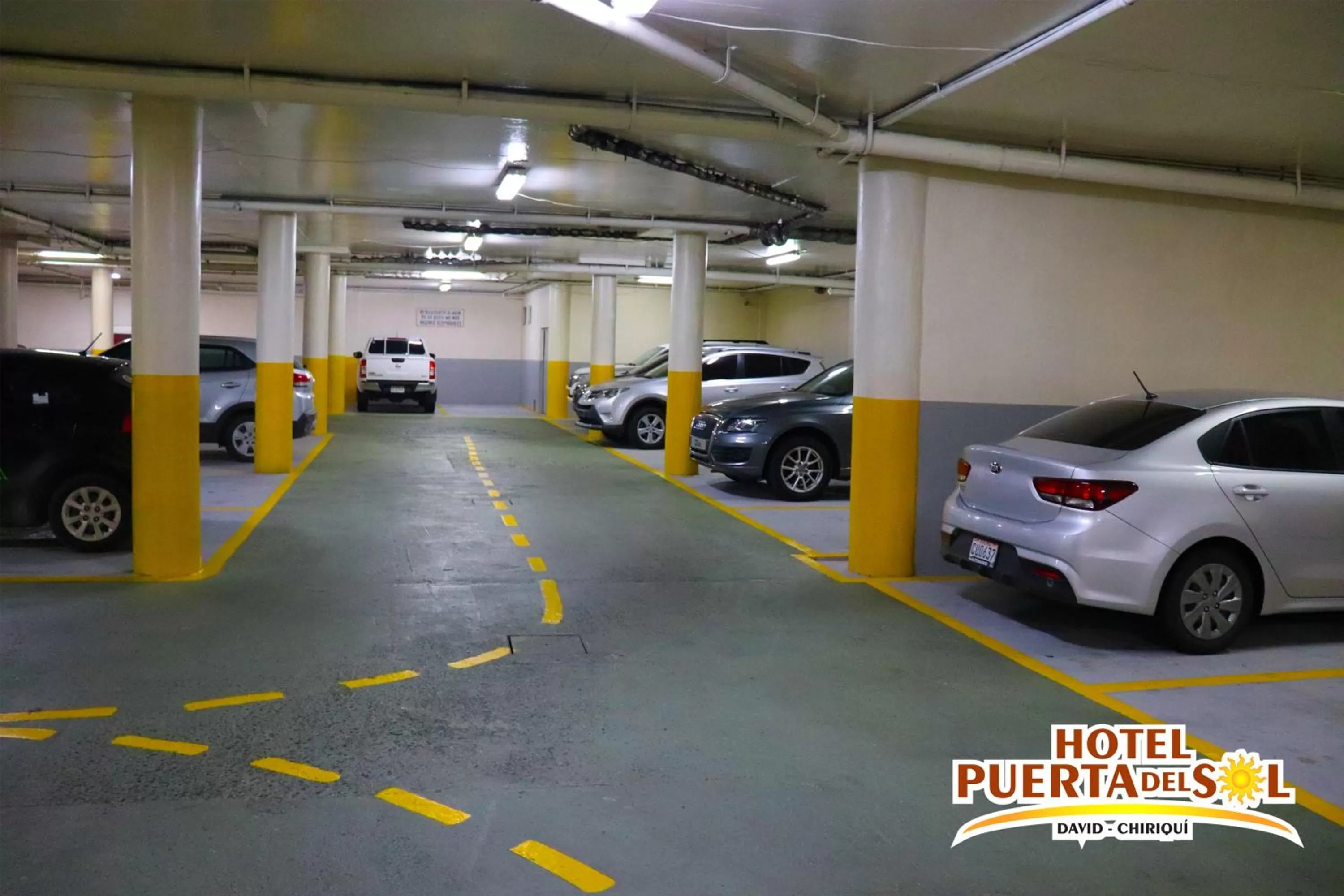 Facade/entrance in Hotel Puerta del Sol