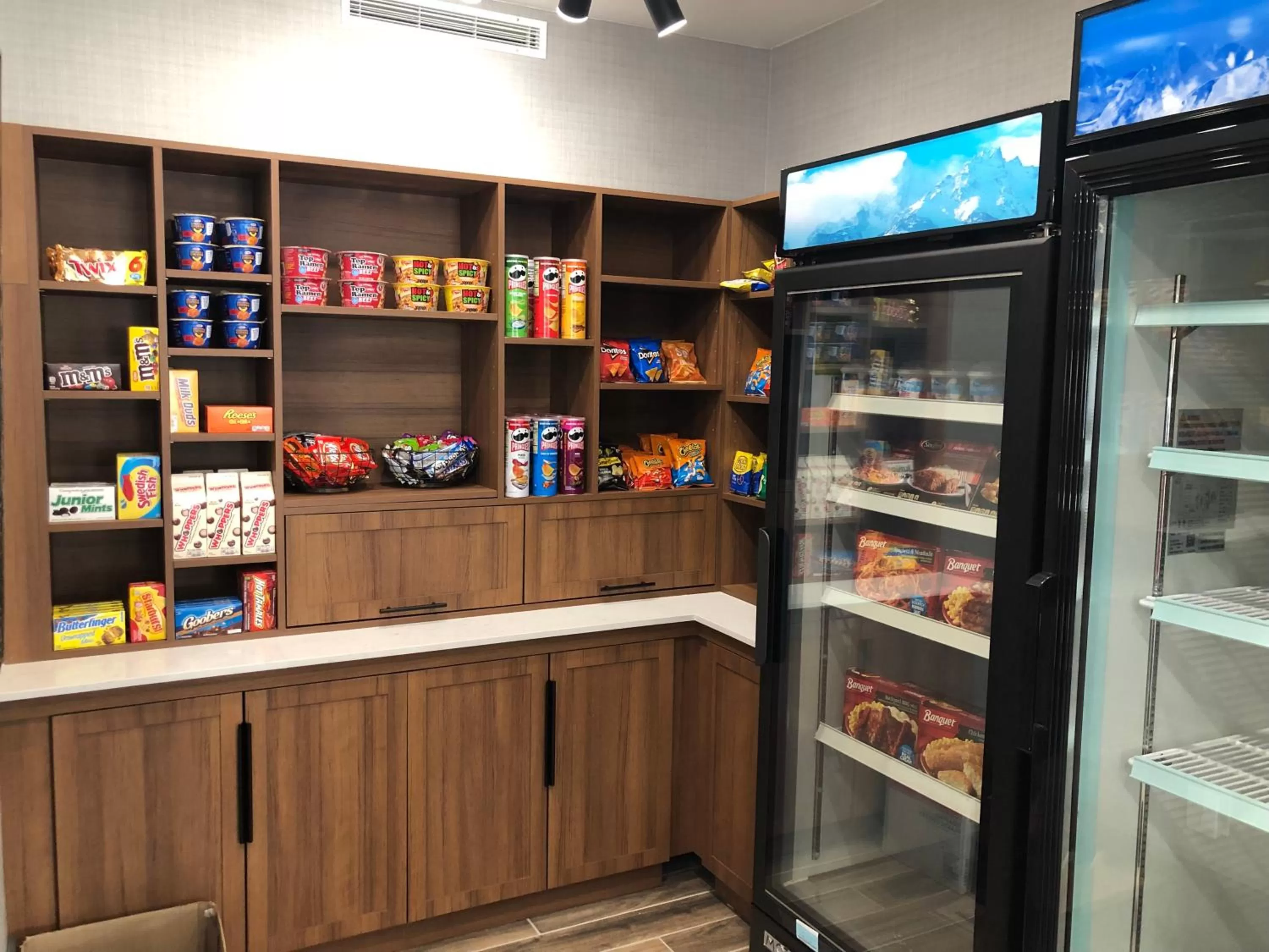 Food and drinks in Comfort Inn & Suites Gallatin - Nashville Metro