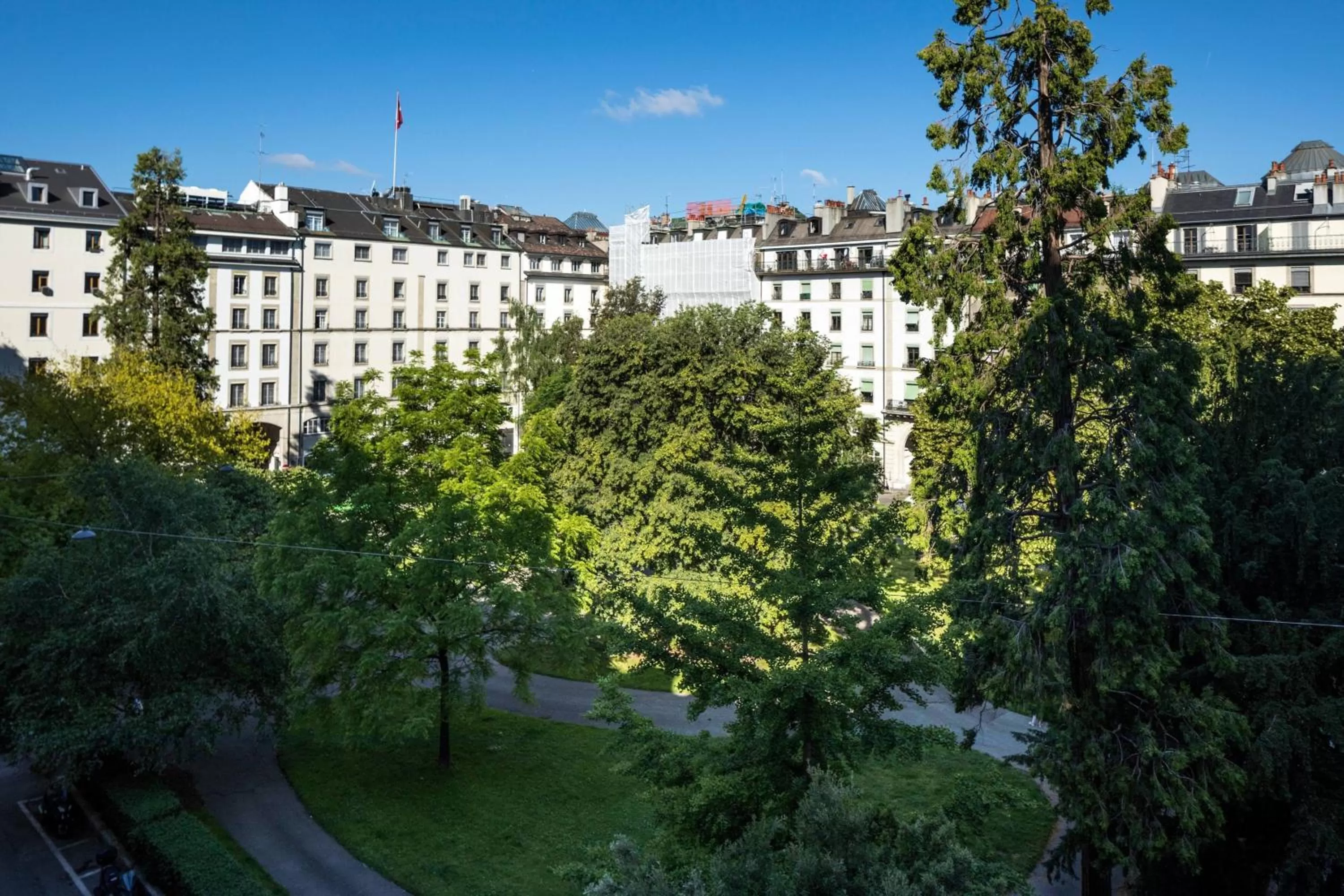 Garden View Suite, Suite, 1 King, Garden view in The Ritz-Carlton Hotel de la Paix, Geneva