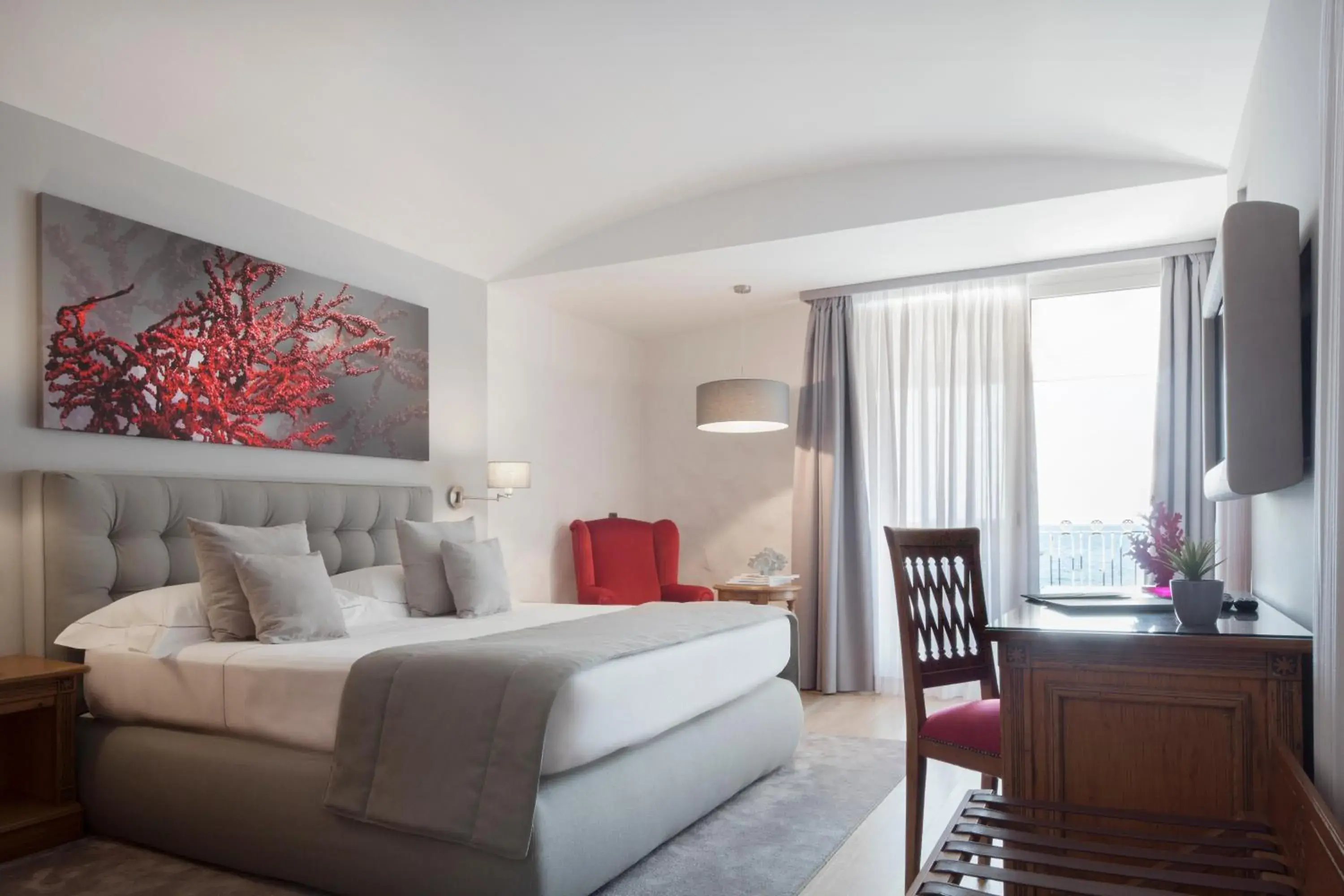 Superior Triple Room with Sea View in Mazzarò Sea Palace - The Leading Hotels of the World Superior Triple Room with Sea View in Mazzarò Sea Palace - The Leading Hotels of the World