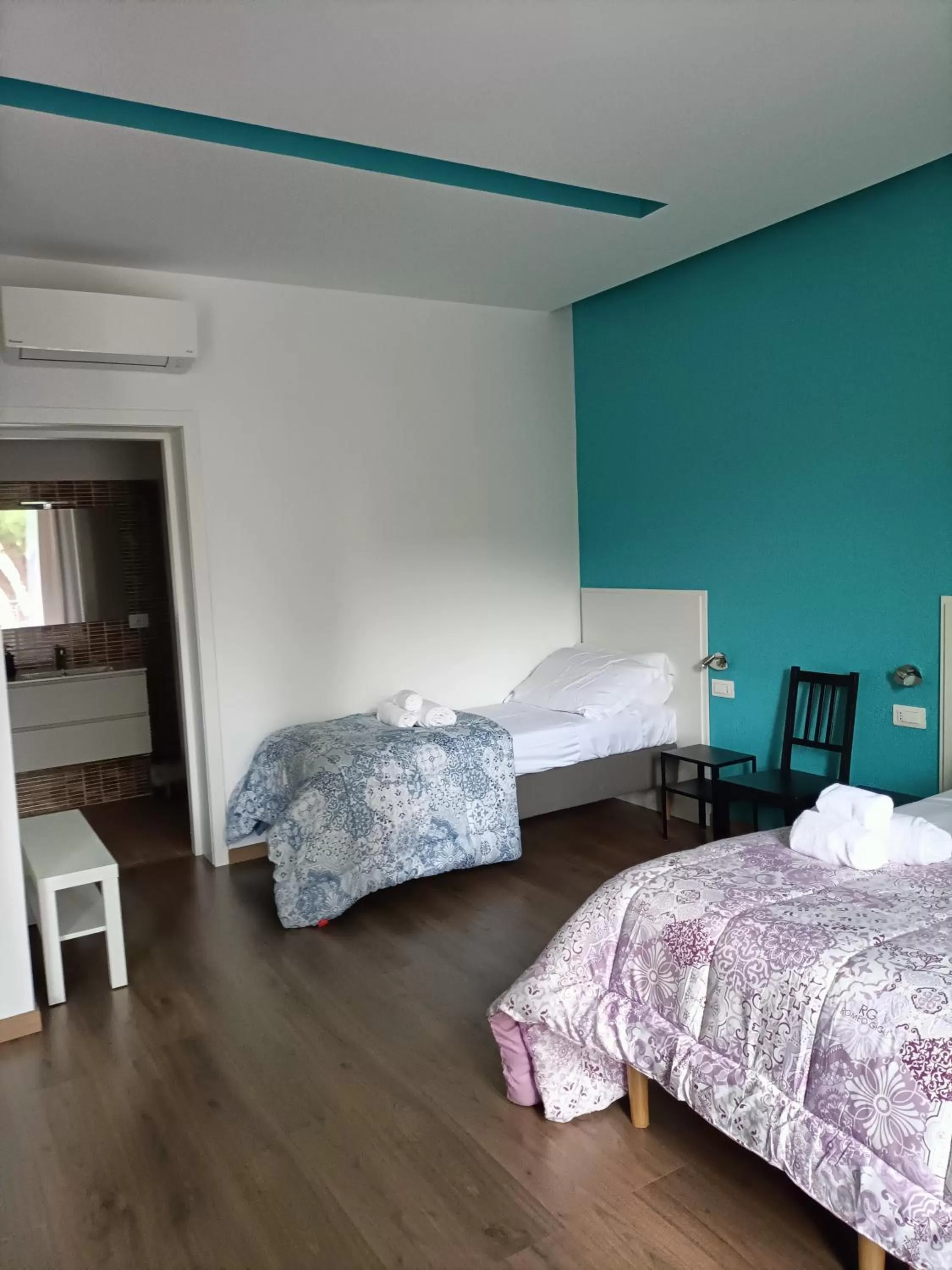 Photo of the whole room, Bed in Luxury B&B Iolanda