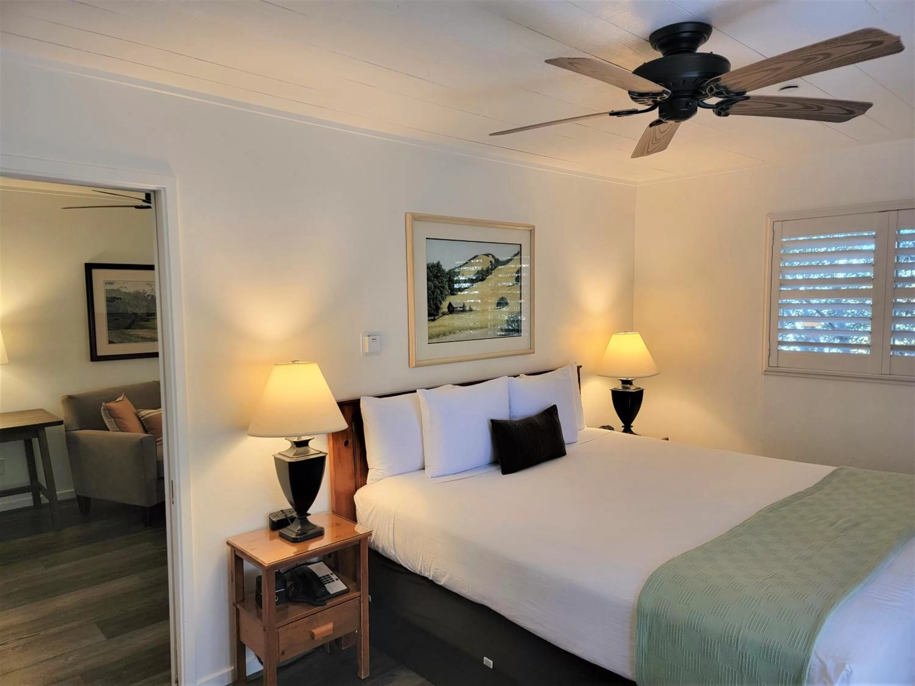 King Suite in El Pueblo Inn