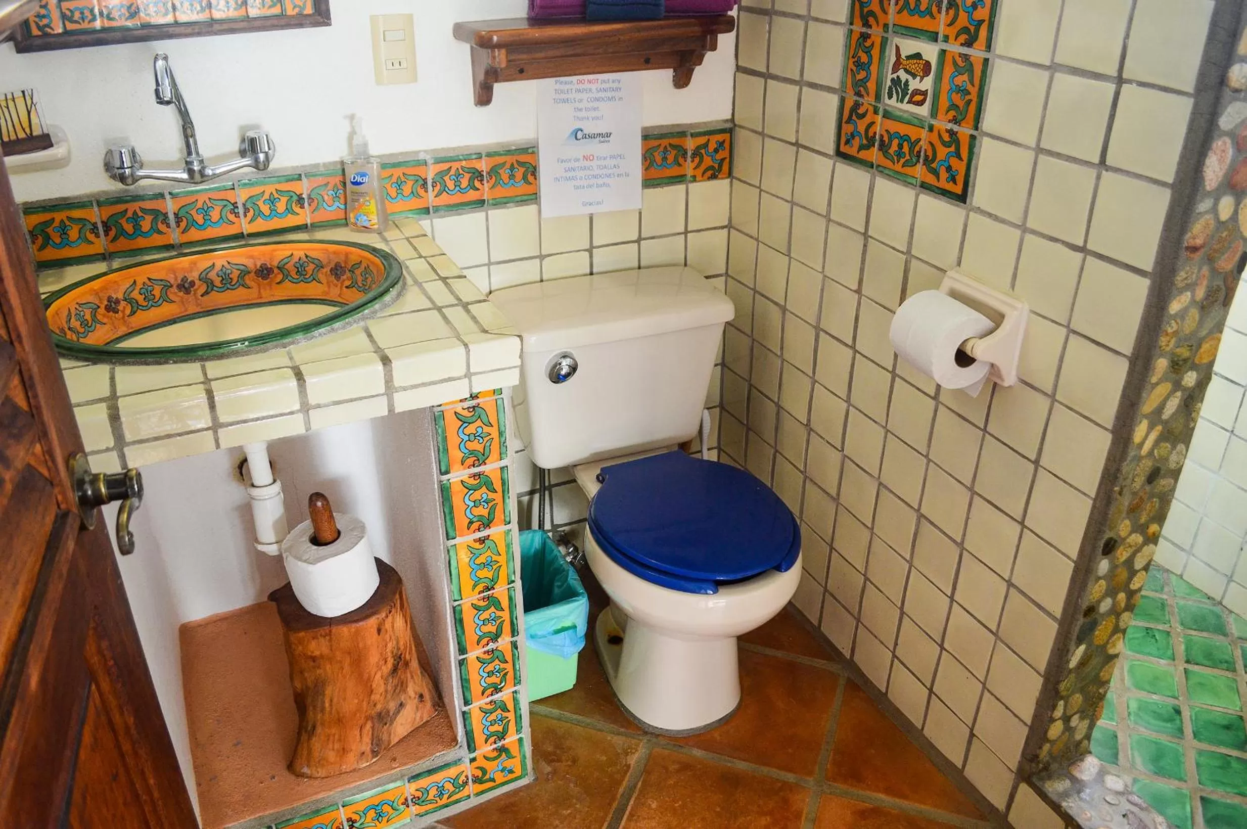 Bathroom in Hotel Casamar Suites