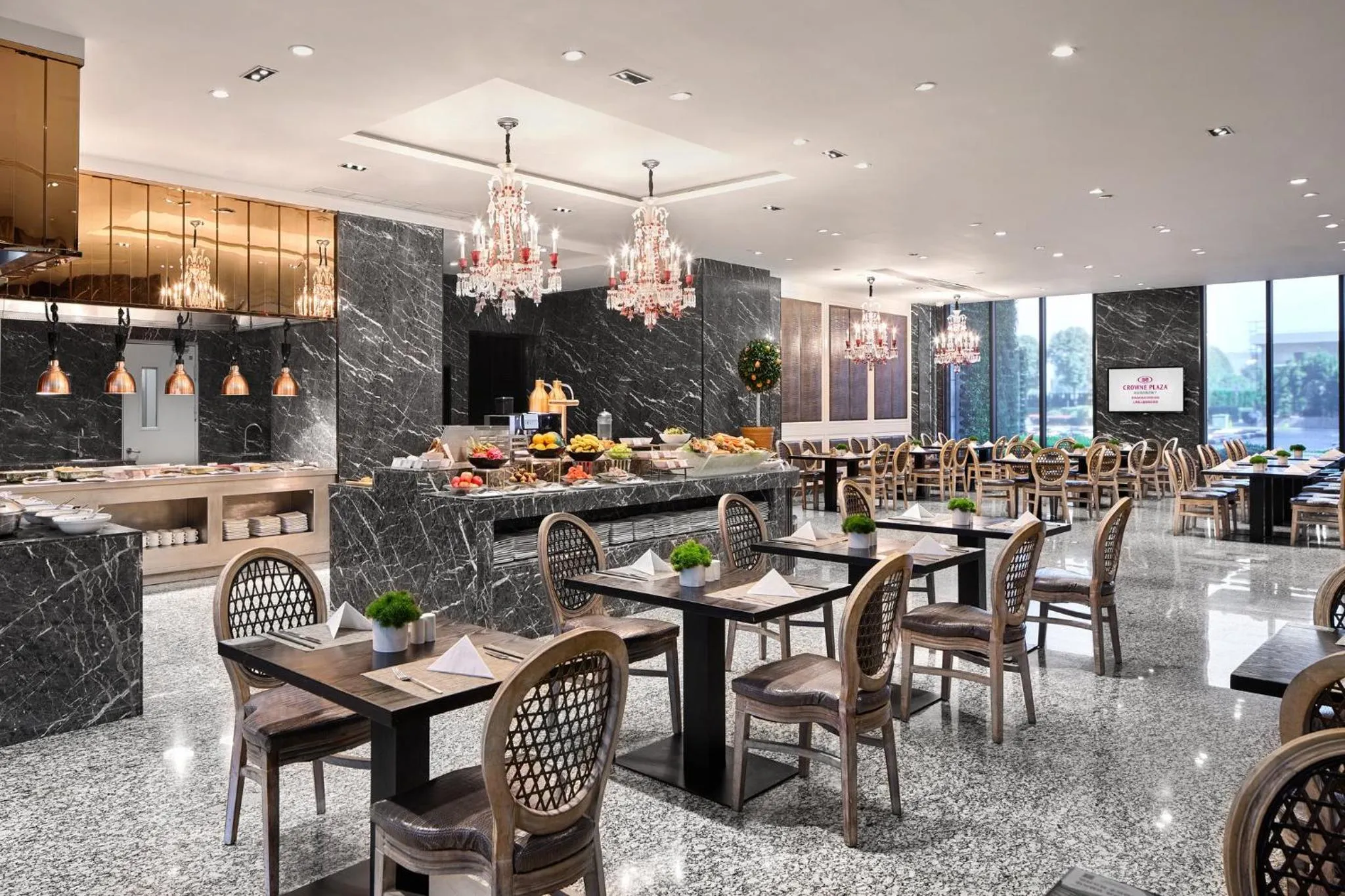 Restaurant/places to eat in Crowne Plaza Shanghai Jinshan by IHG