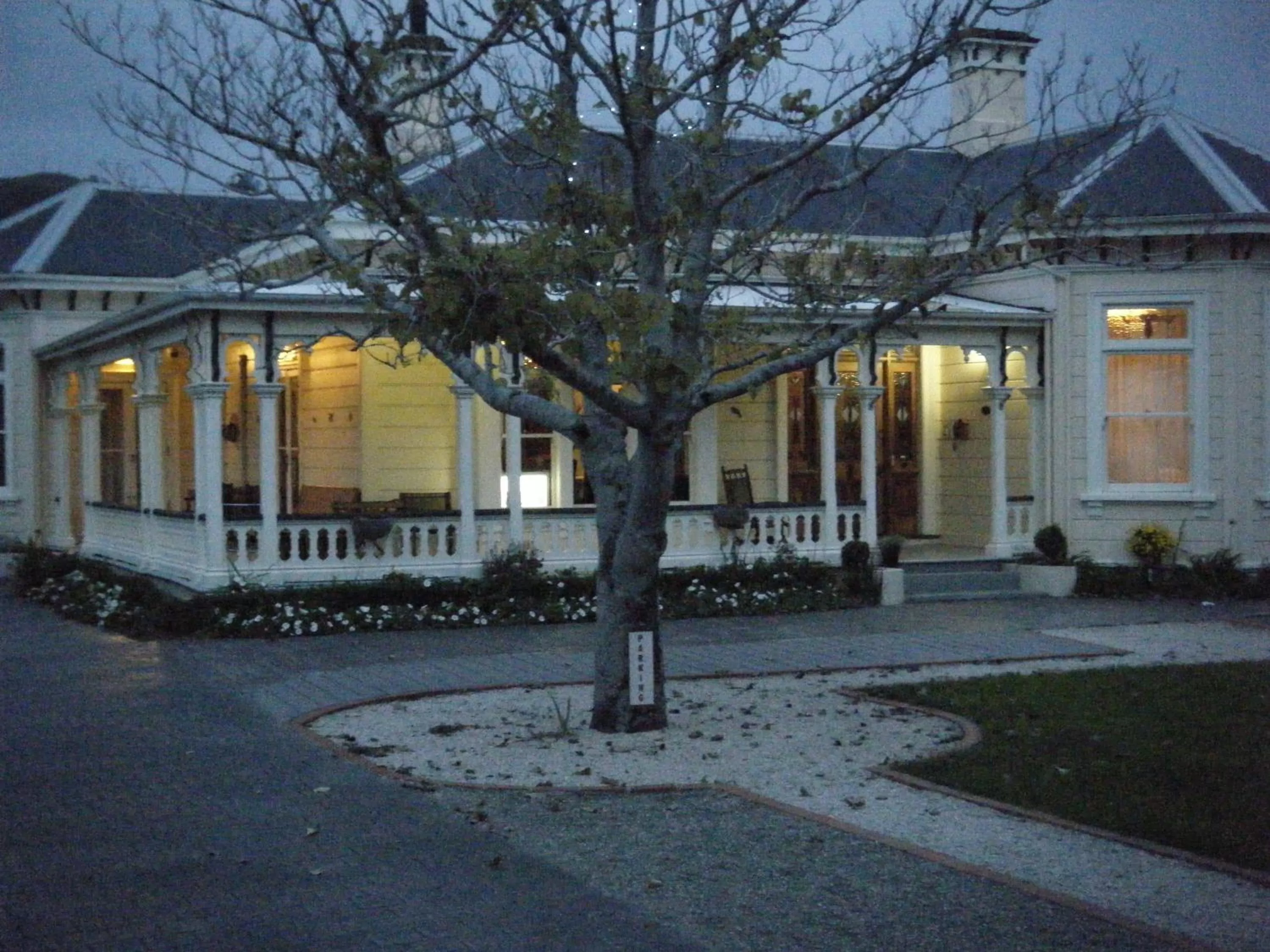 Property Building in Collingwood Manor