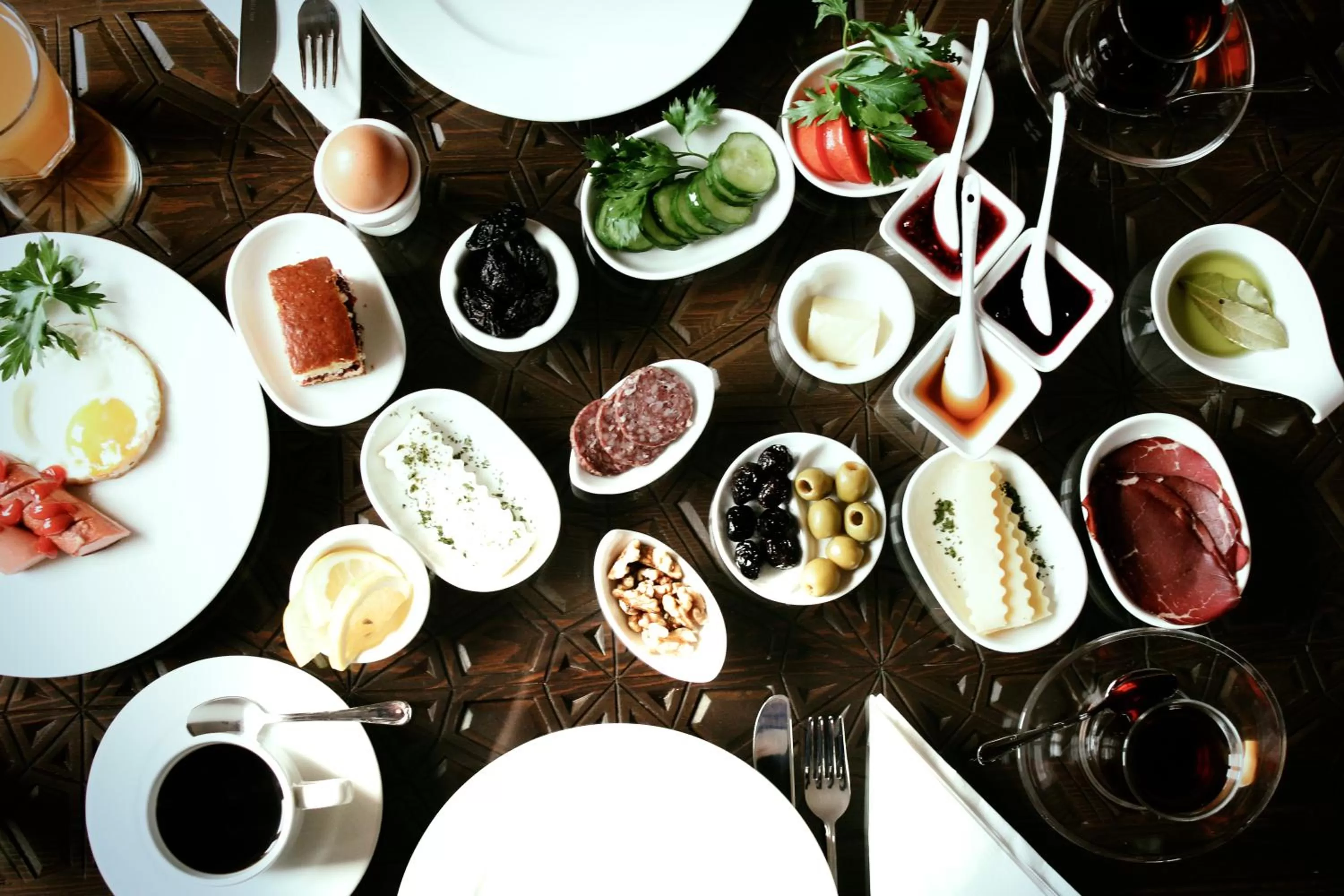 Restaurant/places to eat in İsa Begov Hamam Hotel