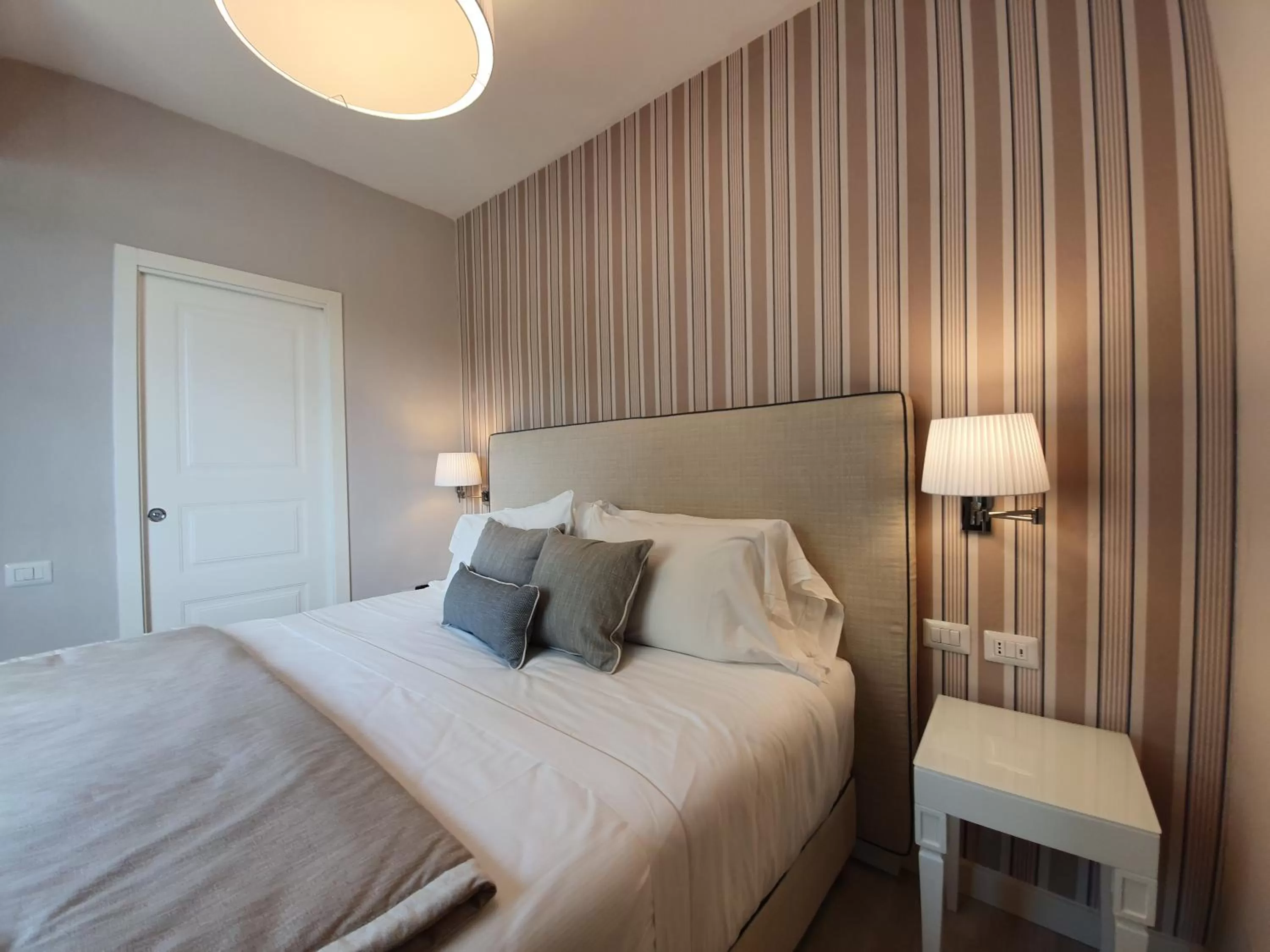 Photo of the whole room, Bed in Hotel Plaza