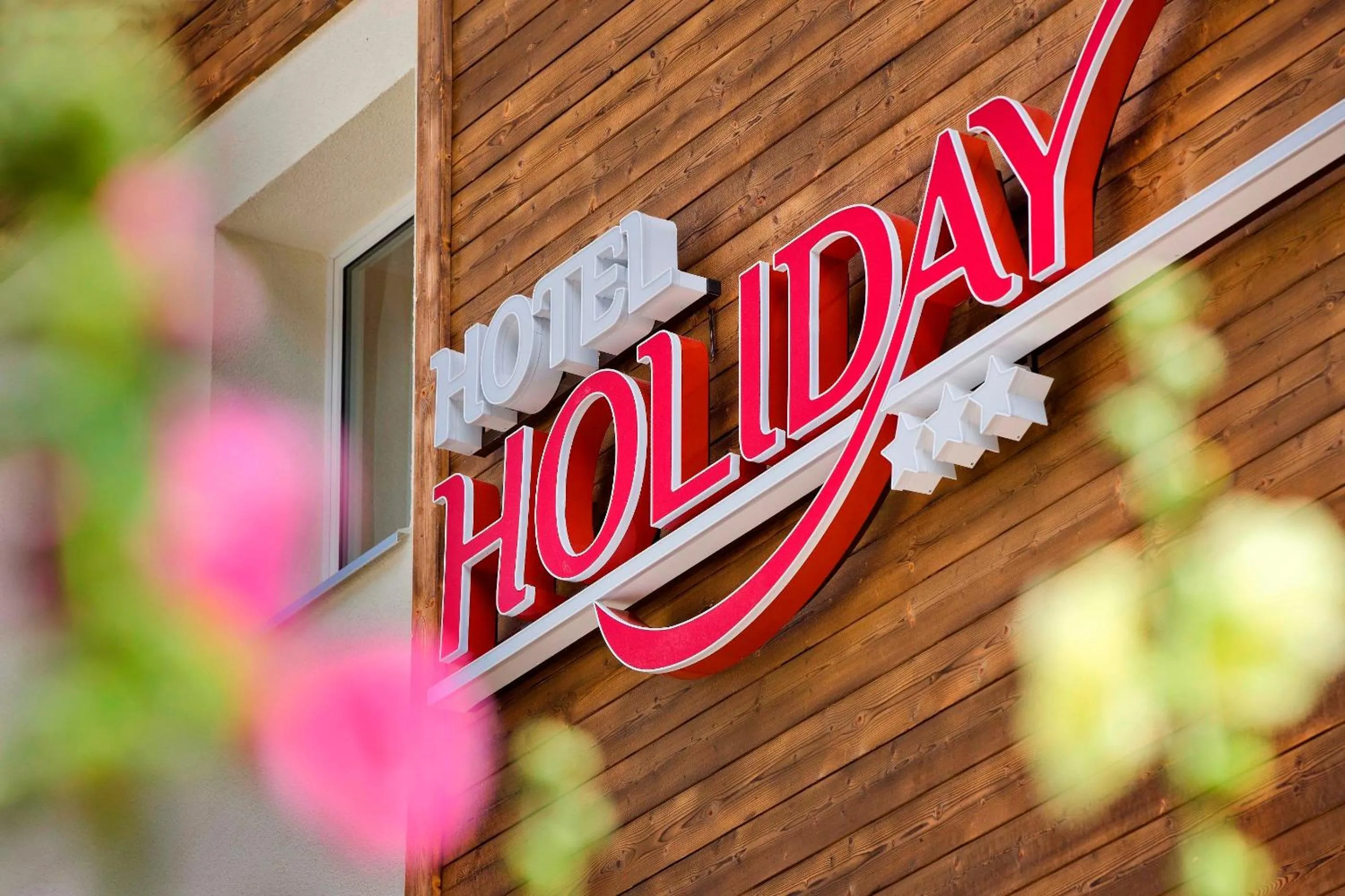 Facade/entrance in Hotel Holiday