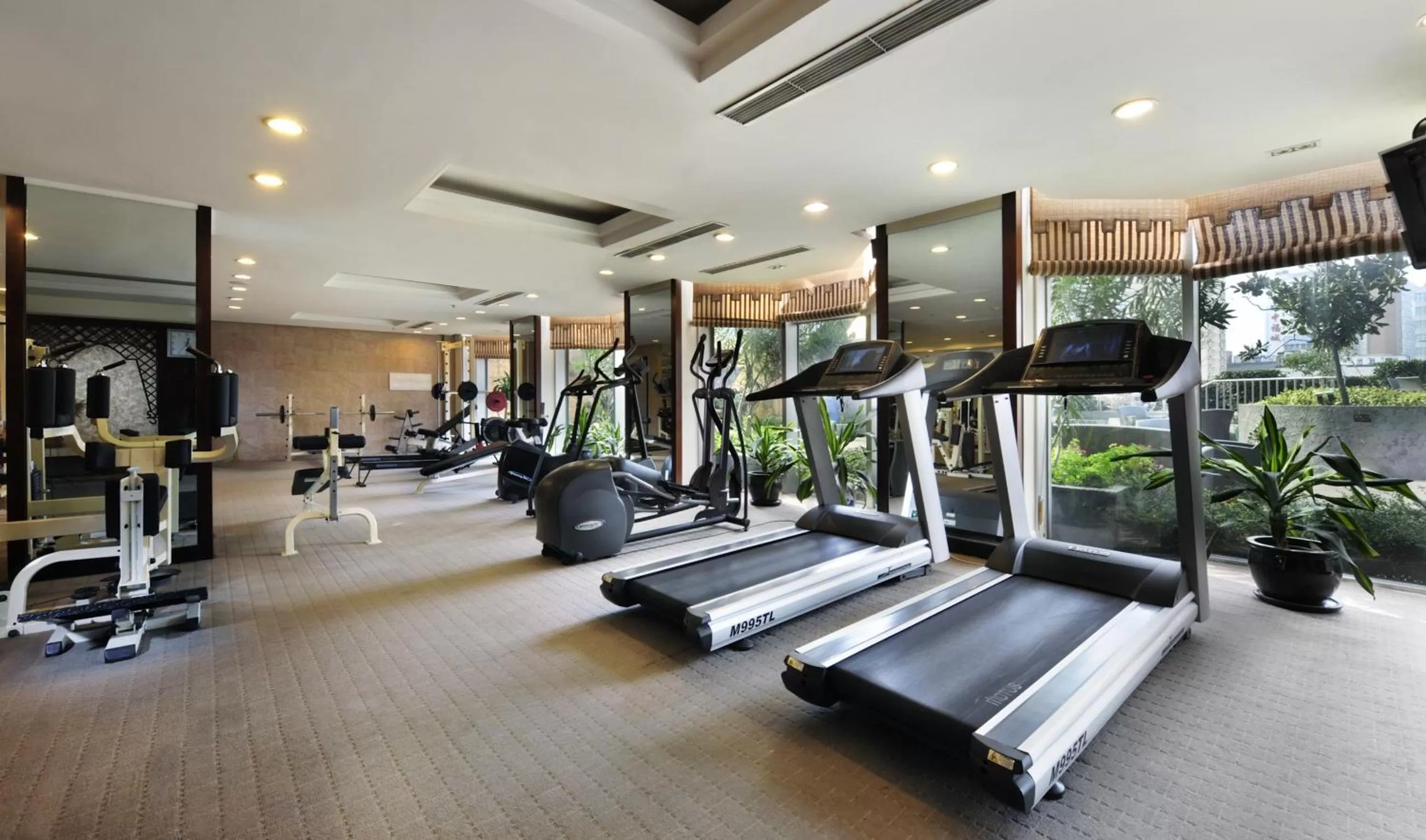 Fitness centre/facilities in Radisson Collection Hyland Shanghai