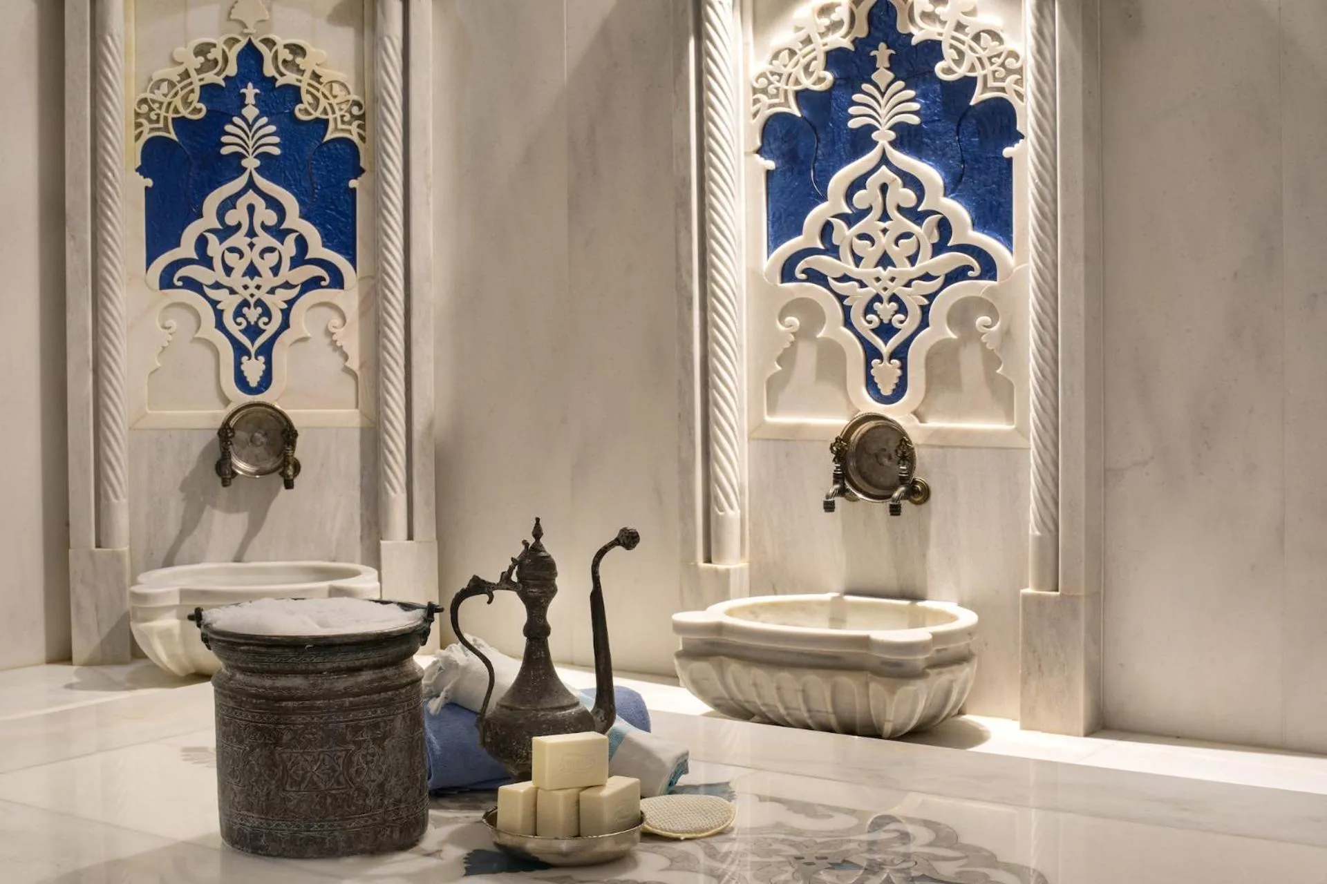 Public Bath in The Time Hotel Marina