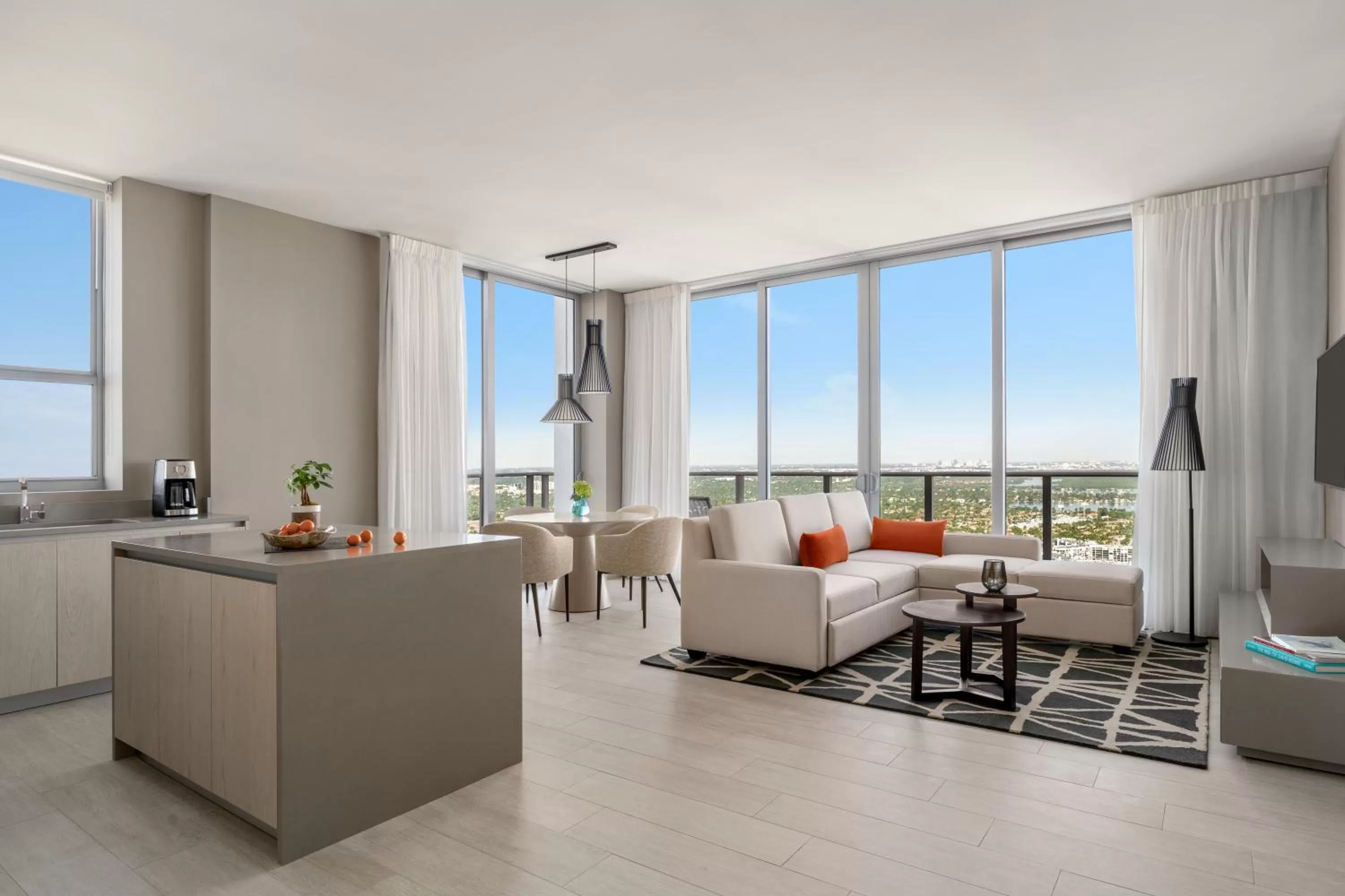 2 Bedroom Corner Suite View-Ocean/Intracoastal/City with Kitchen in Hyde Beach House