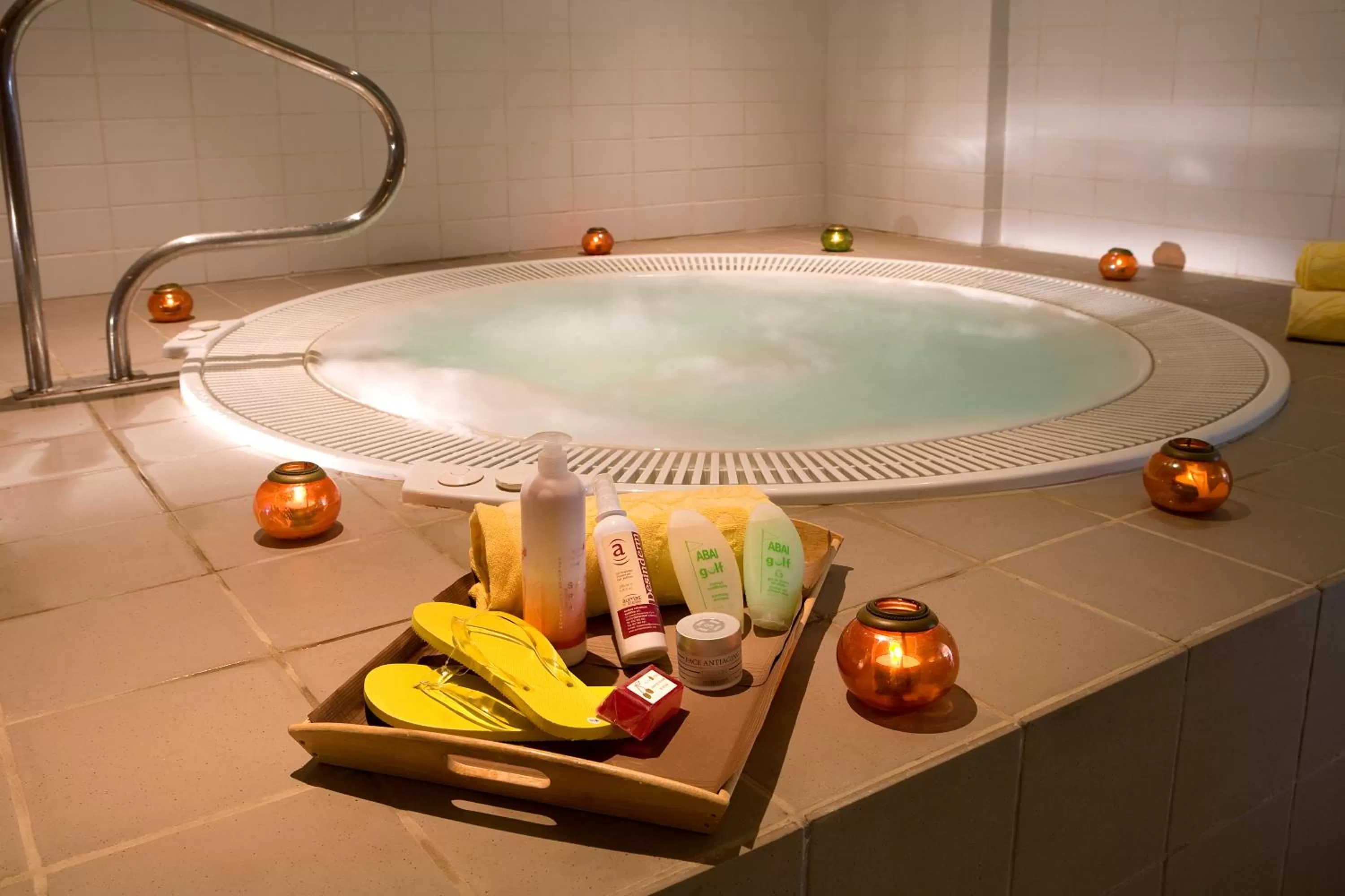 Hot Tub in Blaumar Hotel