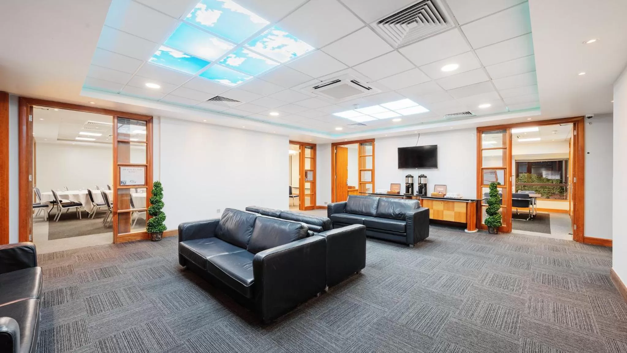 Meeting/conference room in Holiday Inn Rochester-Chatham by IHG