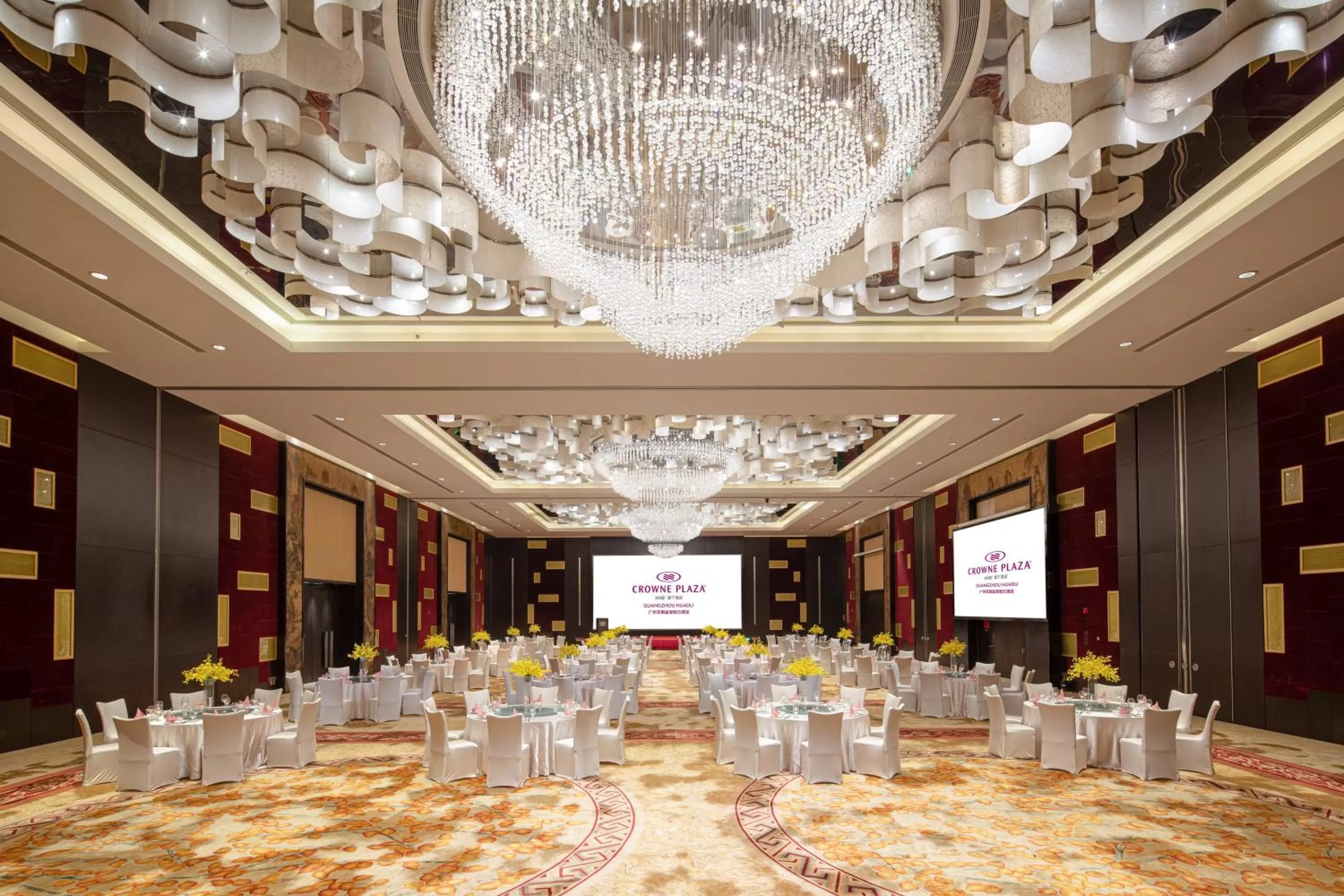 Banquet/Function facilities in Crowne Plaza Guangzhou Huadu by IHG - Free Shuttle bus between hotel to Exhibition Center During Canton Fair